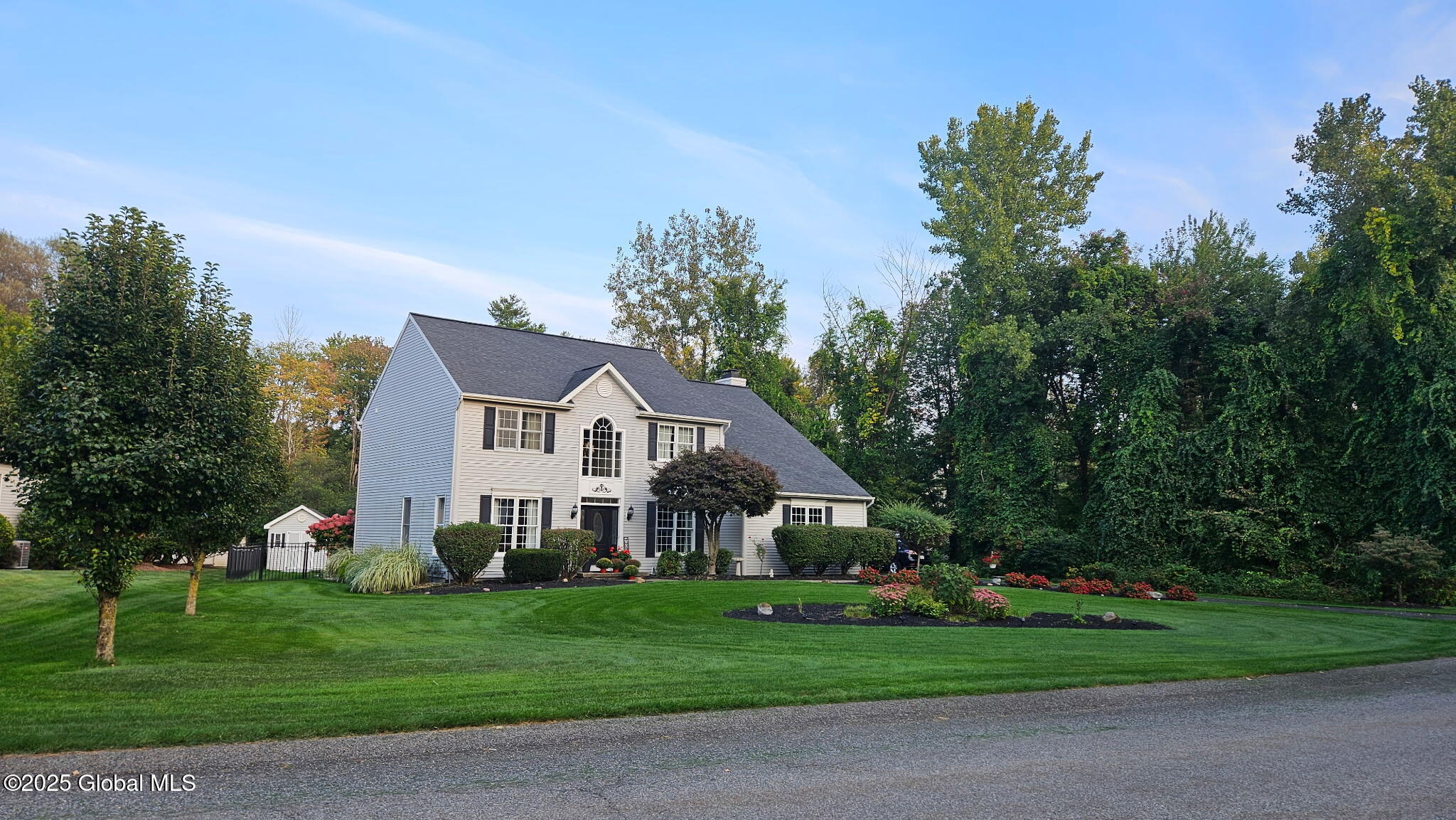 33 Spice Mill Boulevard, Clifton Park, New York image 2