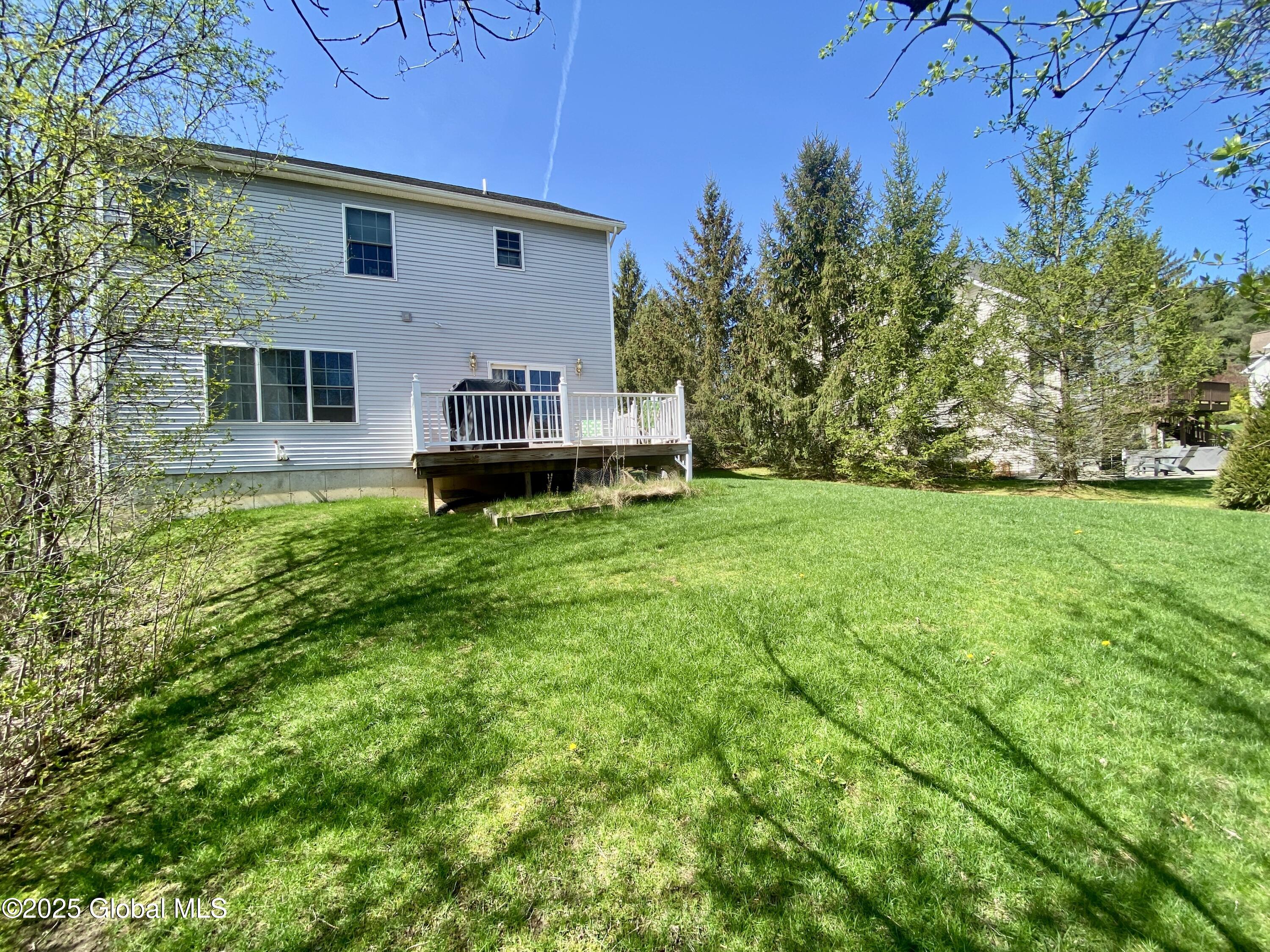 4045 Windsor Drive, Niskayuna, New York image 25