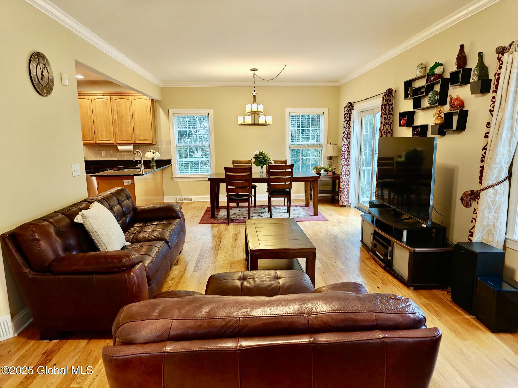 4045 Windsor Drive, Niskayuna, New York image 7