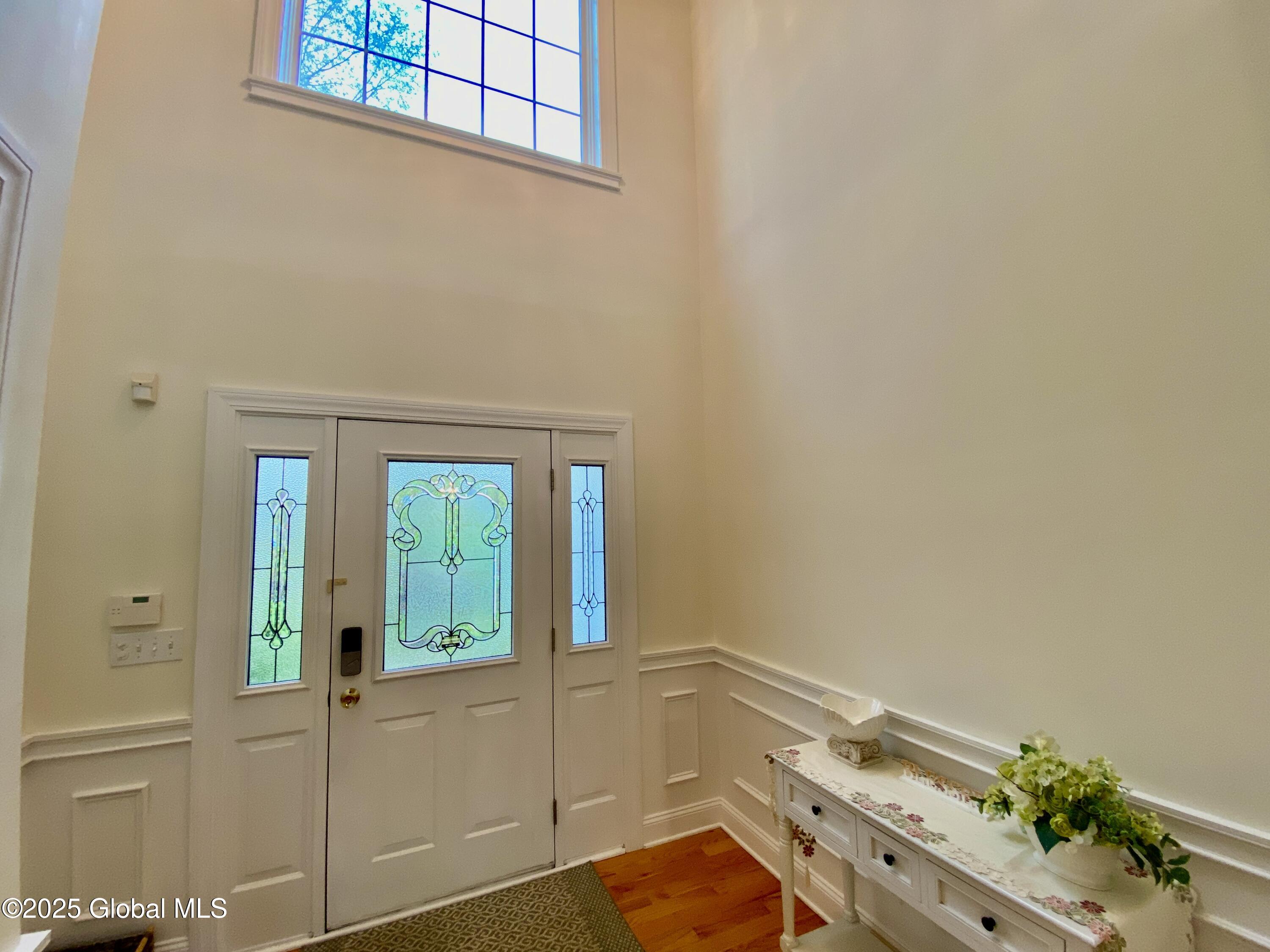 4045 Windsor Drive, Niskayuna, New York image 3