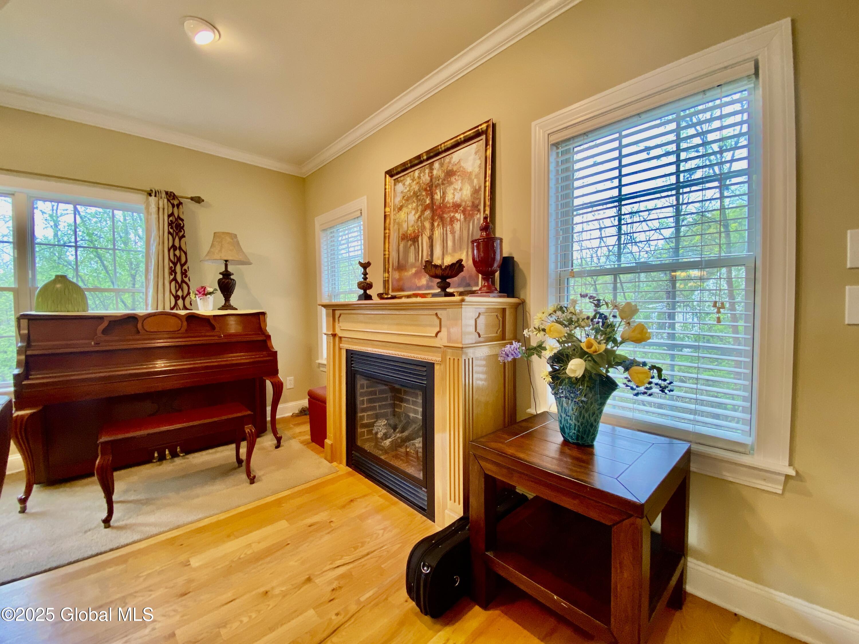 4045 Windsor Drive, Niskayuna, New York image 6
