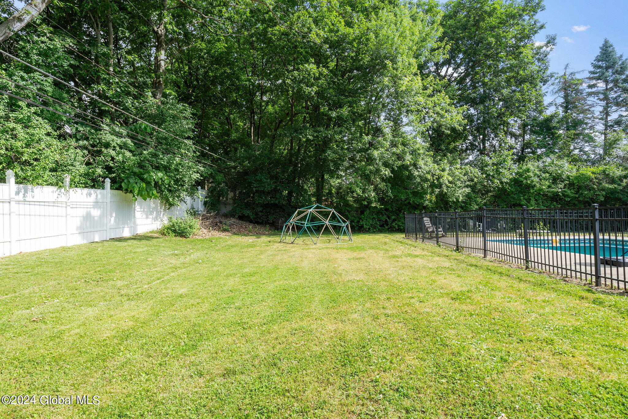 22 W Glenwood Drive, Latham, New York image 37