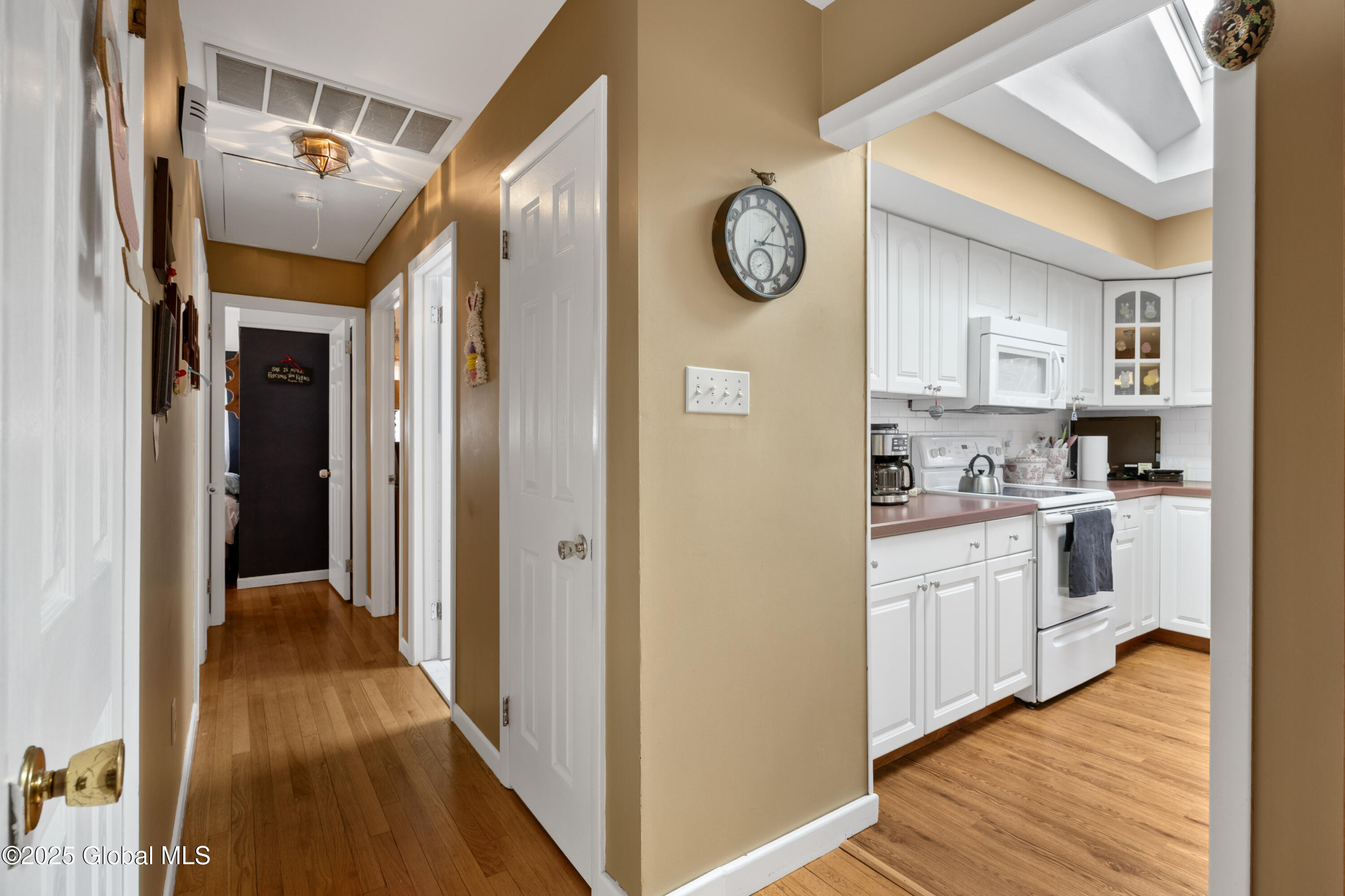 35 Lincoln Avenue, Colonie, New York image 12