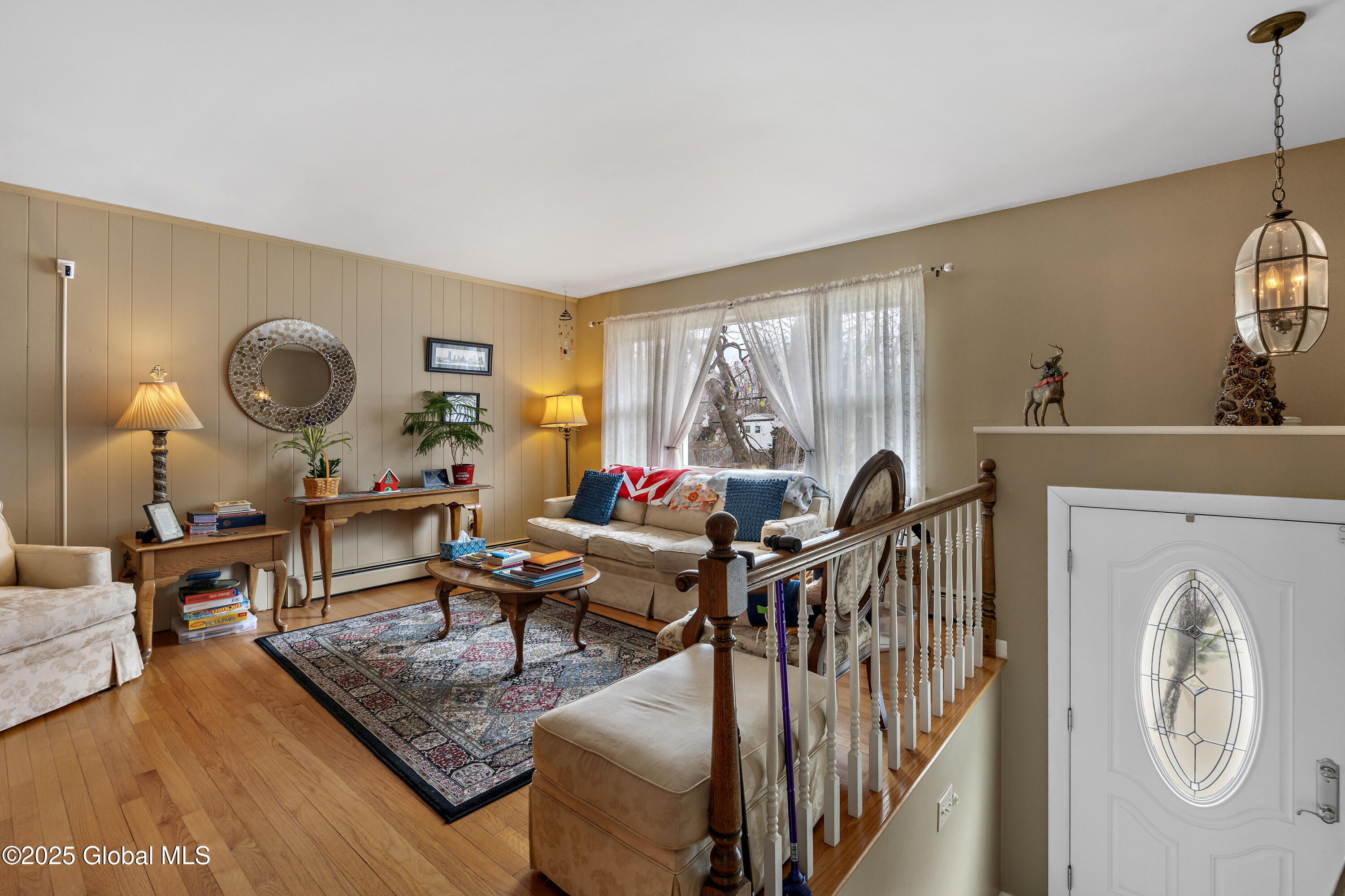 35 Lincoln Avenue, Colonie, New York image 4
