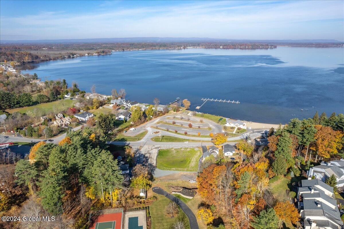 L2 Ny-9p, Saratoga Springs, New York image 1