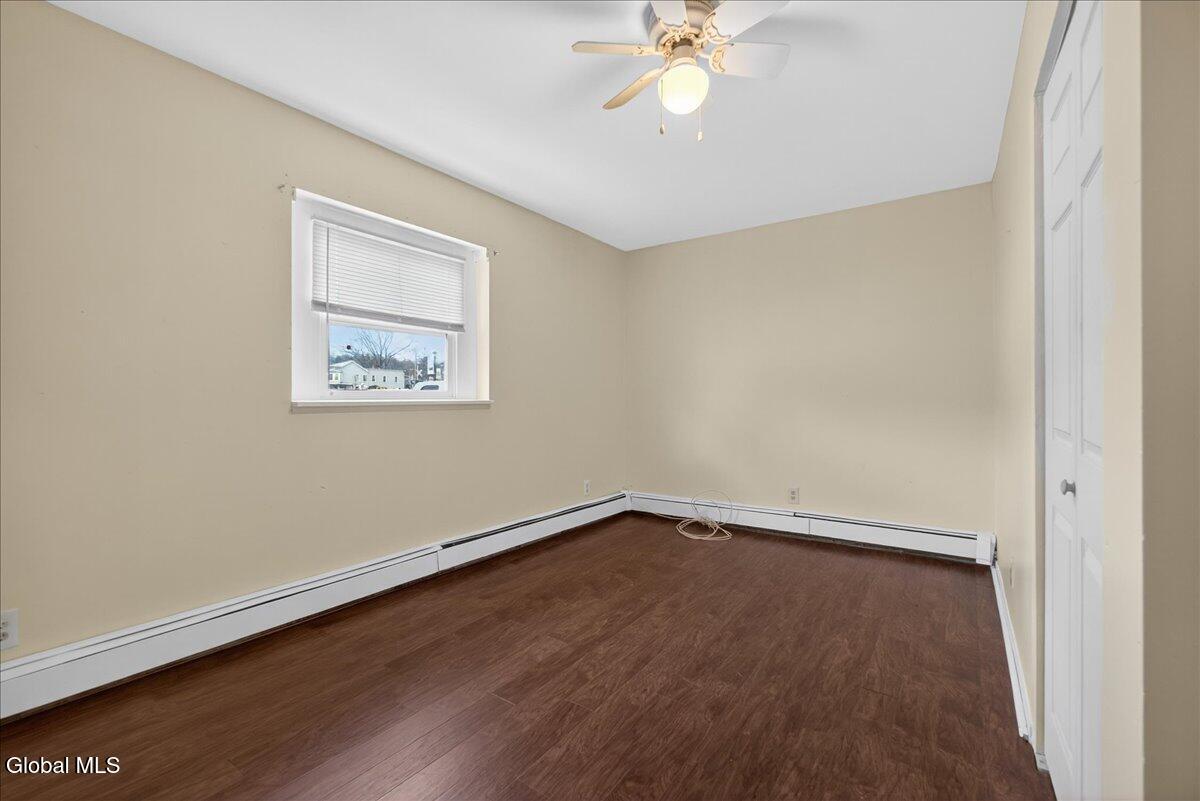 Watervliet, New York 12189, United States, 4 Bedrooms Bedrooms, ,3 BathroomsBathrooms,Residential,Active,256403