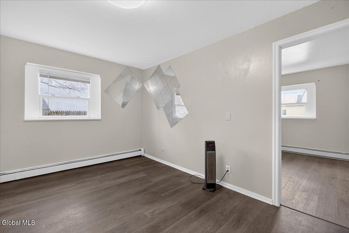 Watervliet, New York 12189, United States, 4 Bedrooms Bedrooms, ,3 BathroomsBathrooms,Residential,Active,256403