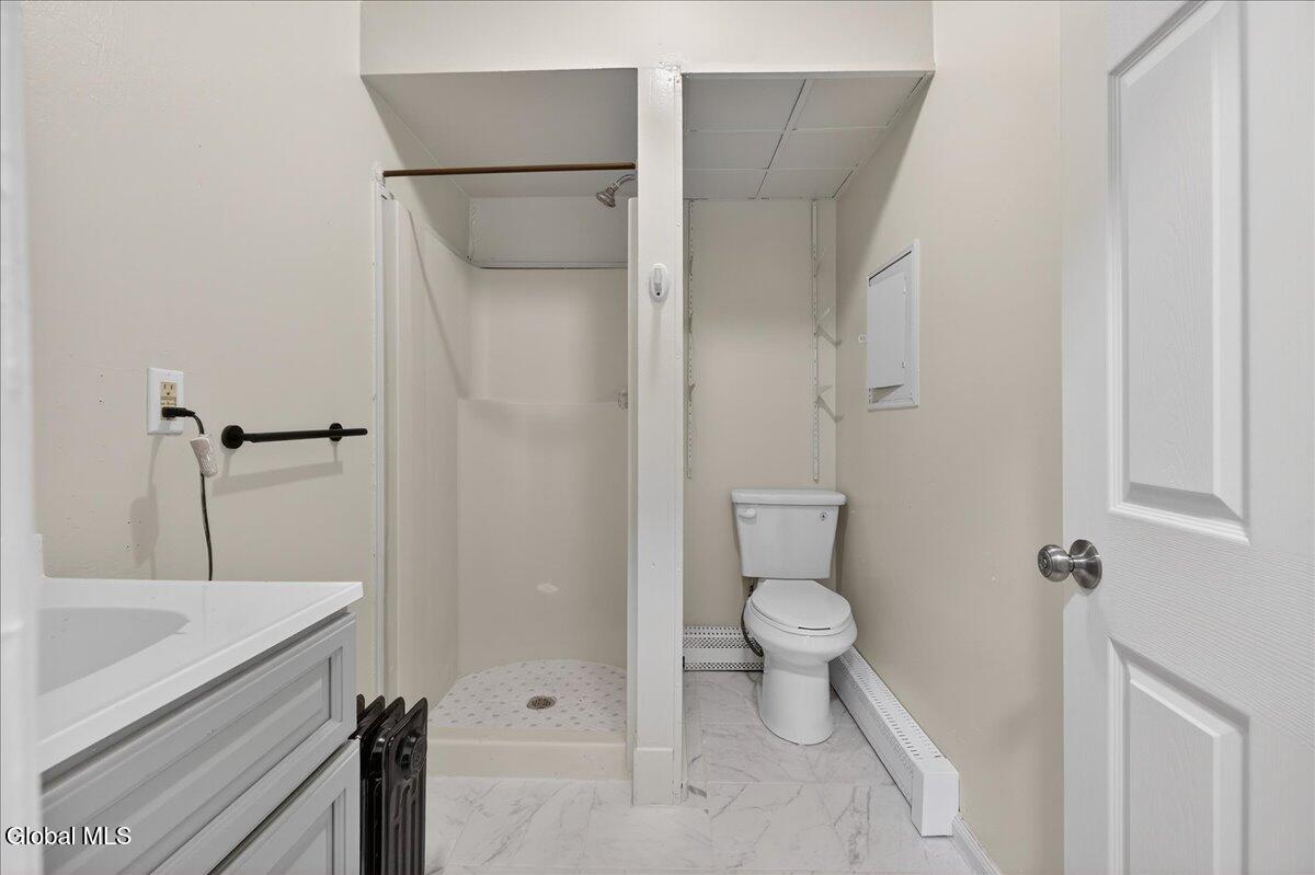 Watervliet, New York 12189, United States, 4 Bedrooms Bedrooms, ,3 BathroomsBathrooms,Residential,Active,256403