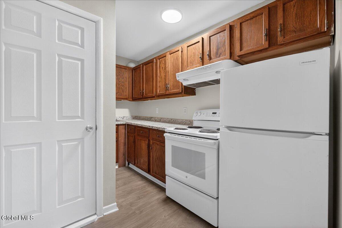 Watervliet, New York 12189, United States, 4 Bedrooms Bedrooms, ,3 BathroomsBathrooms,Residential,Active,256403