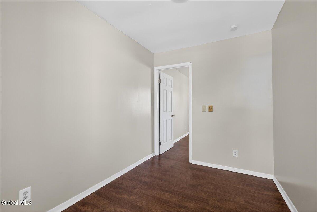 Watervliet, New York 12189, United States, 4 Bedrooms Bedrooms, ,3 BathroomsBathrooms,Residential,Active,256403