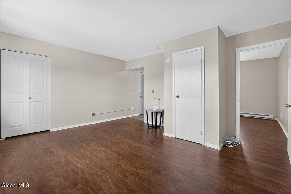 Watervliet, New York 12189, United States, 4 Bedrooms Bedrooms, ,3 BathroomsBathrooms,Residential,Active,256403