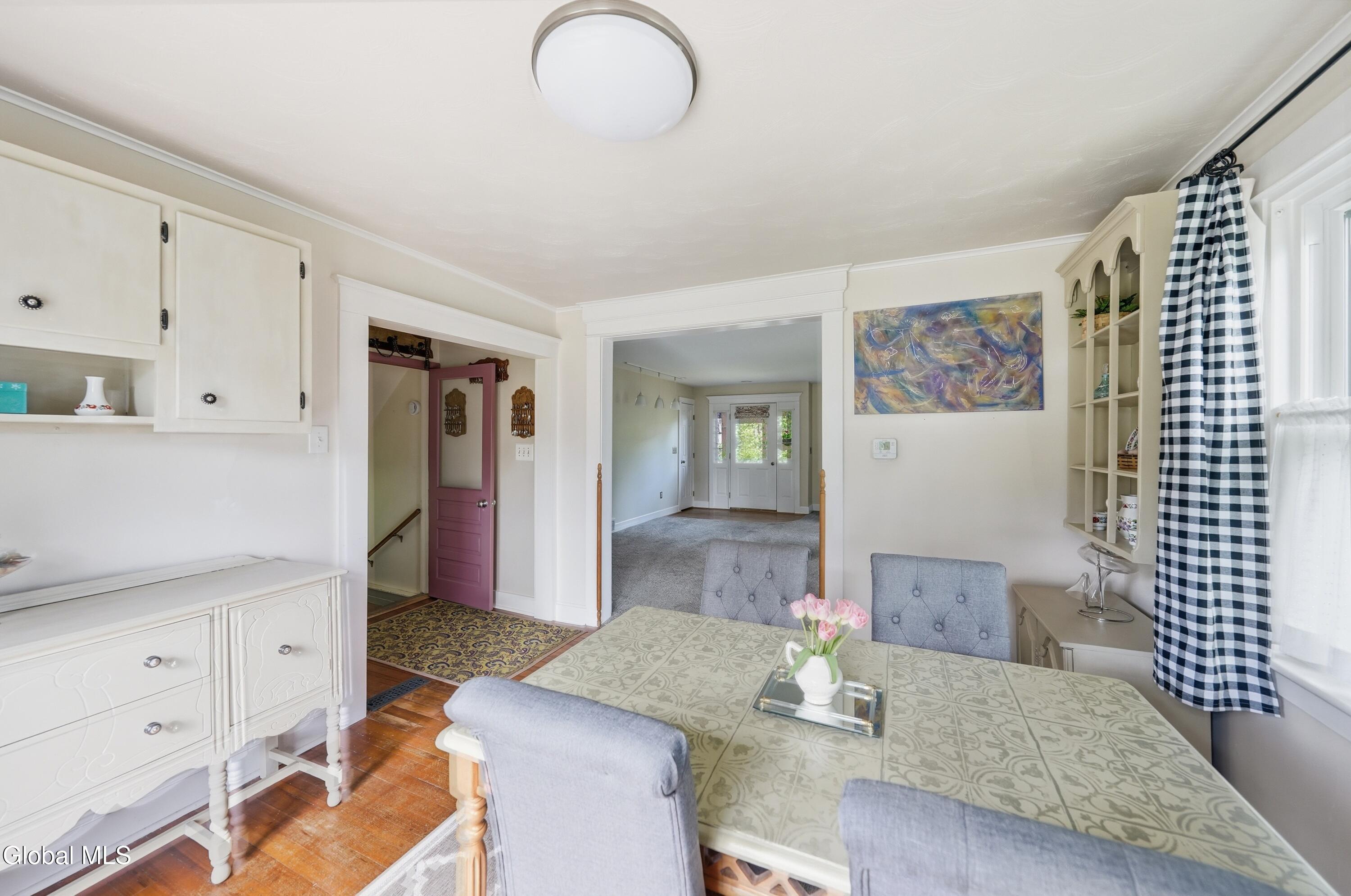 17 Midline Road
