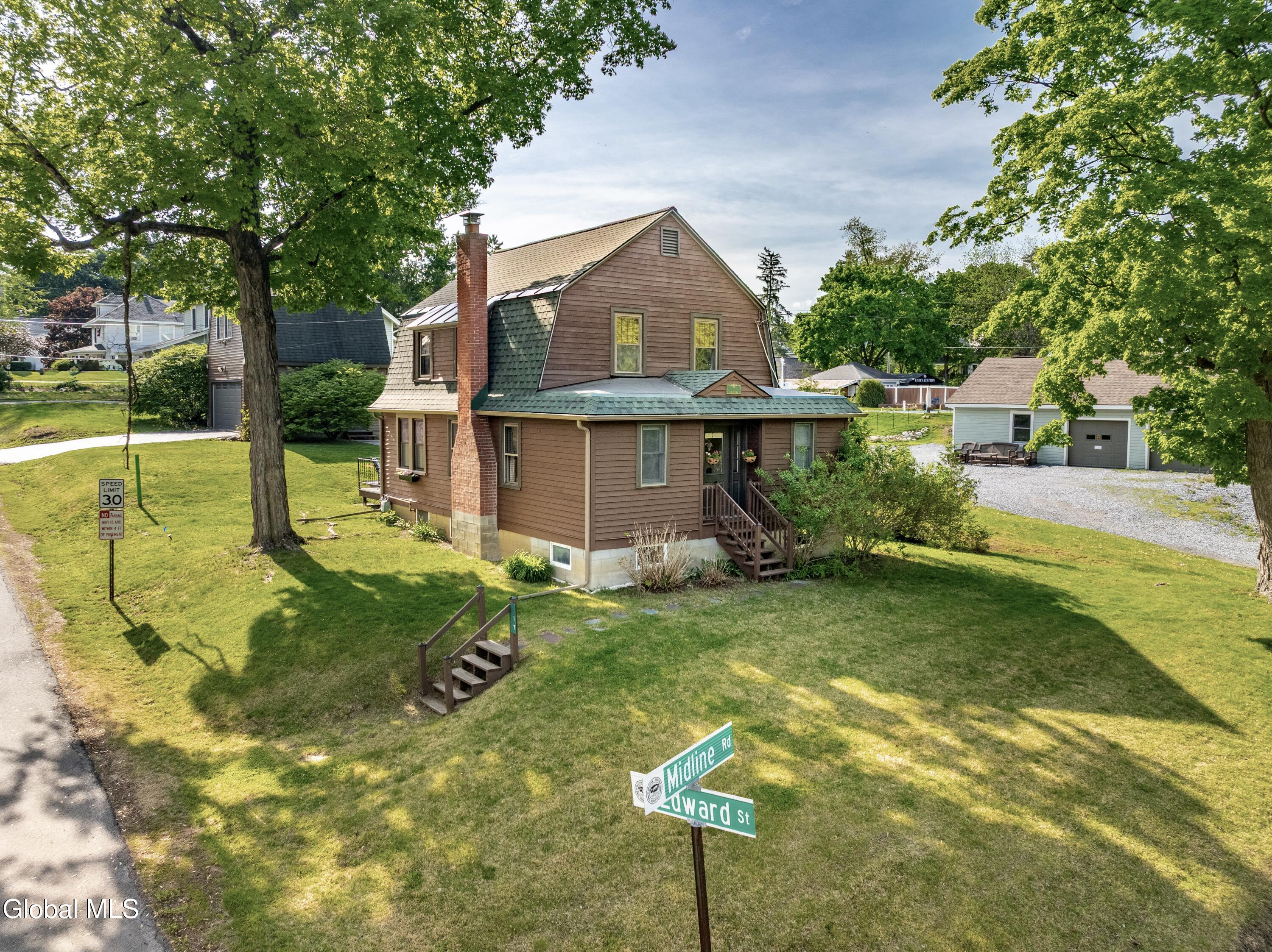 17 Midline Road