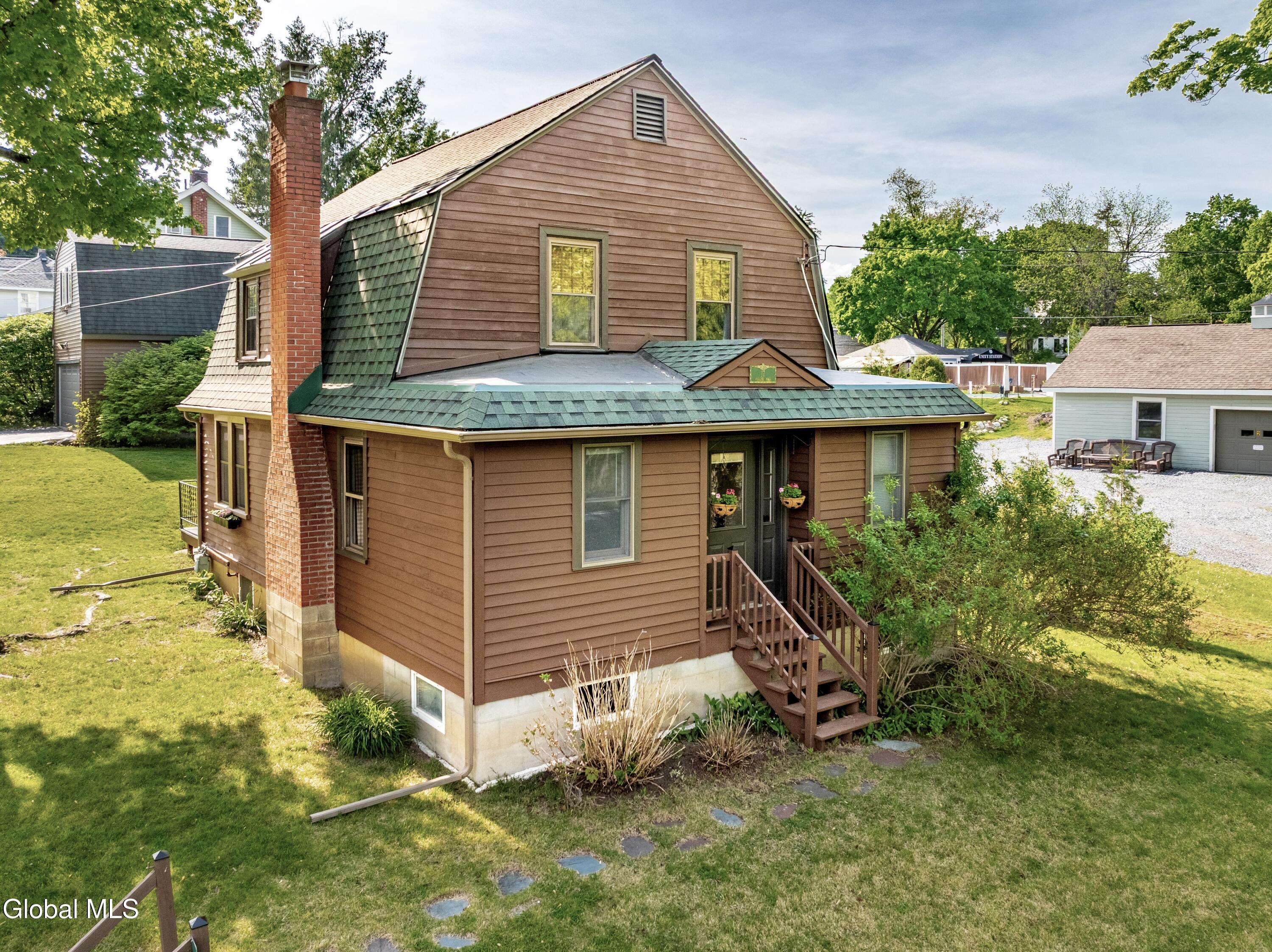 17 Midline Road