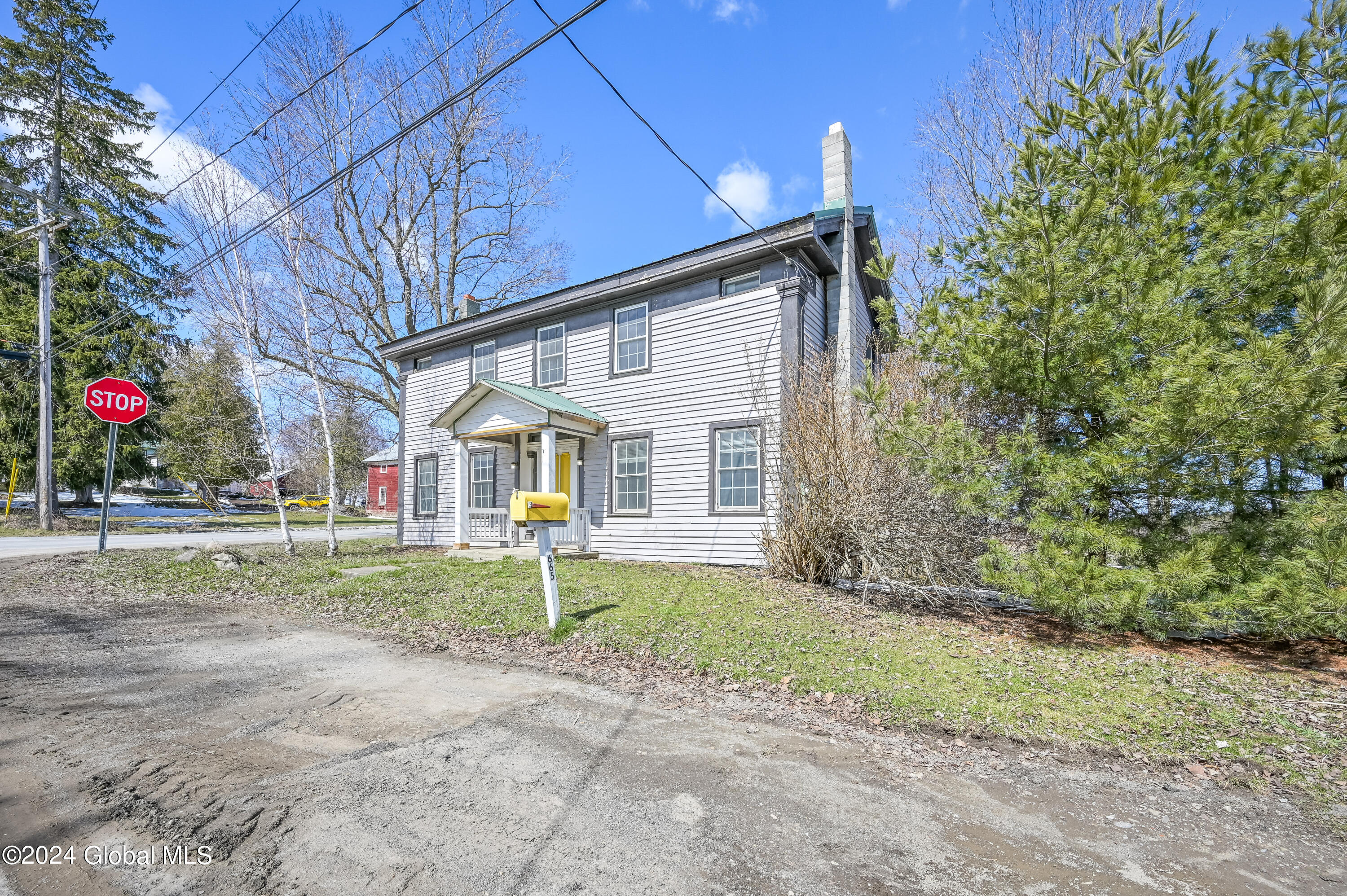 665 E Lykers Road, Sprakers, New York image 4