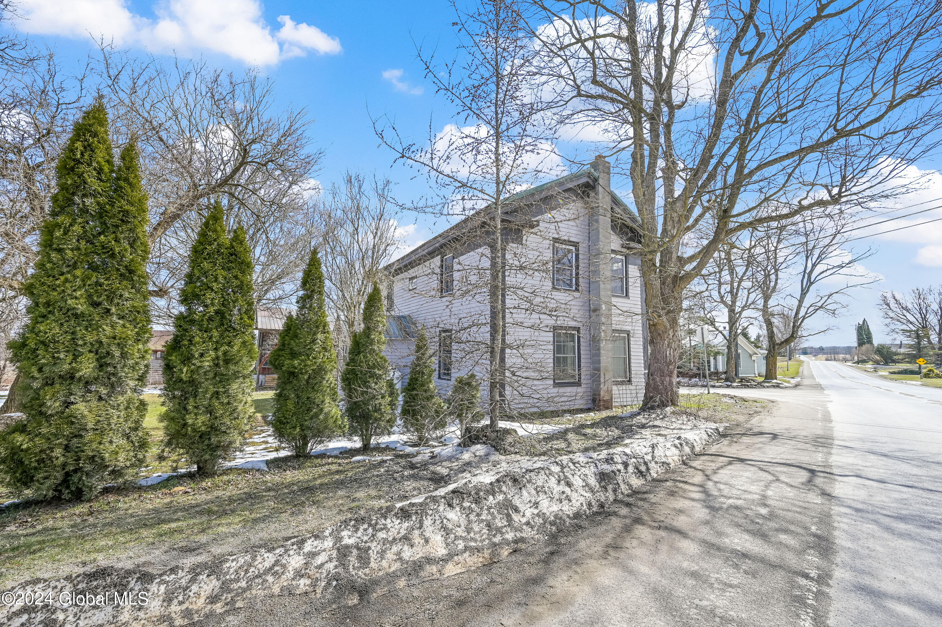 665 E Lykers Road, Sprakers, New York image 48