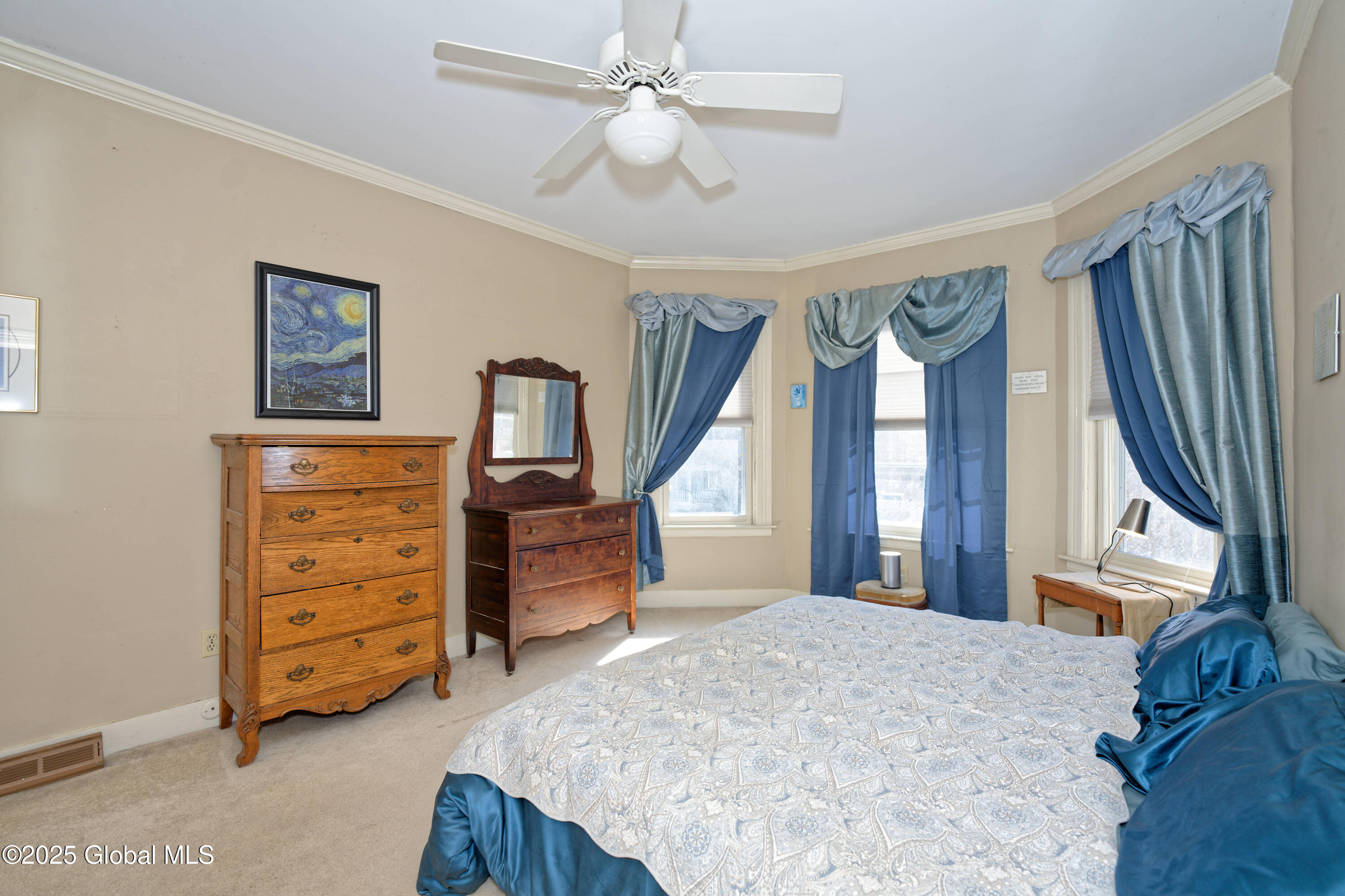 325 Alplaus Avenue, Alplaus, New York image 28