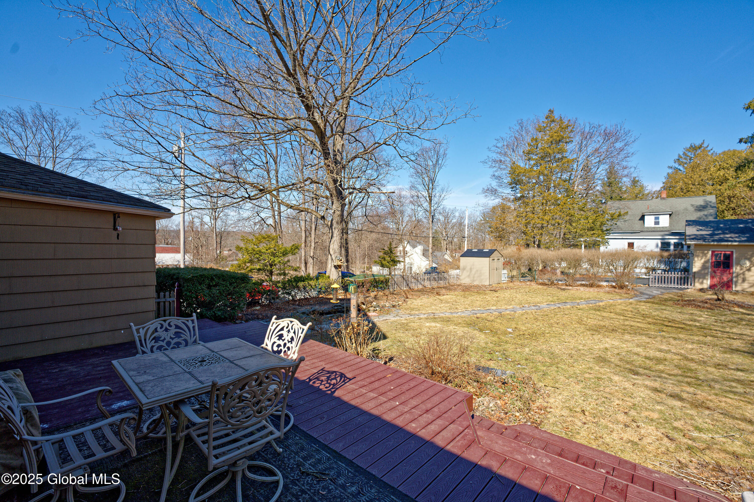 325 Alplaus Avenue, Alplaus, New York image 45
