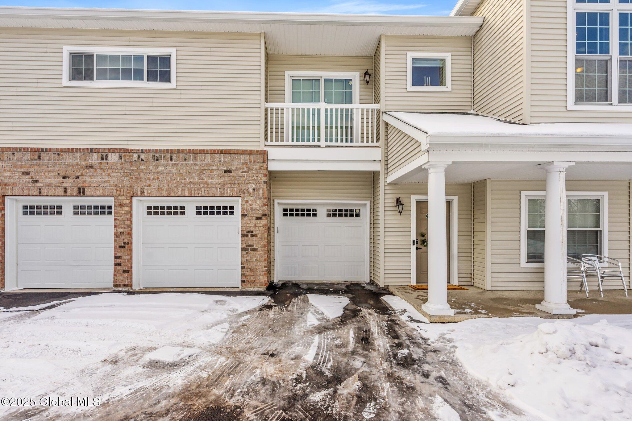 907 Vly Pointe Drive, Niskayuna, New York image 2