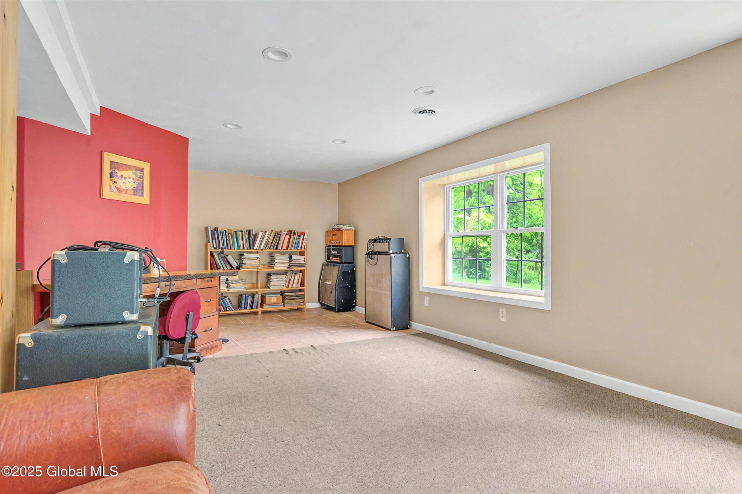 18 Kitchell Lane, Queensbury, New York image 47
