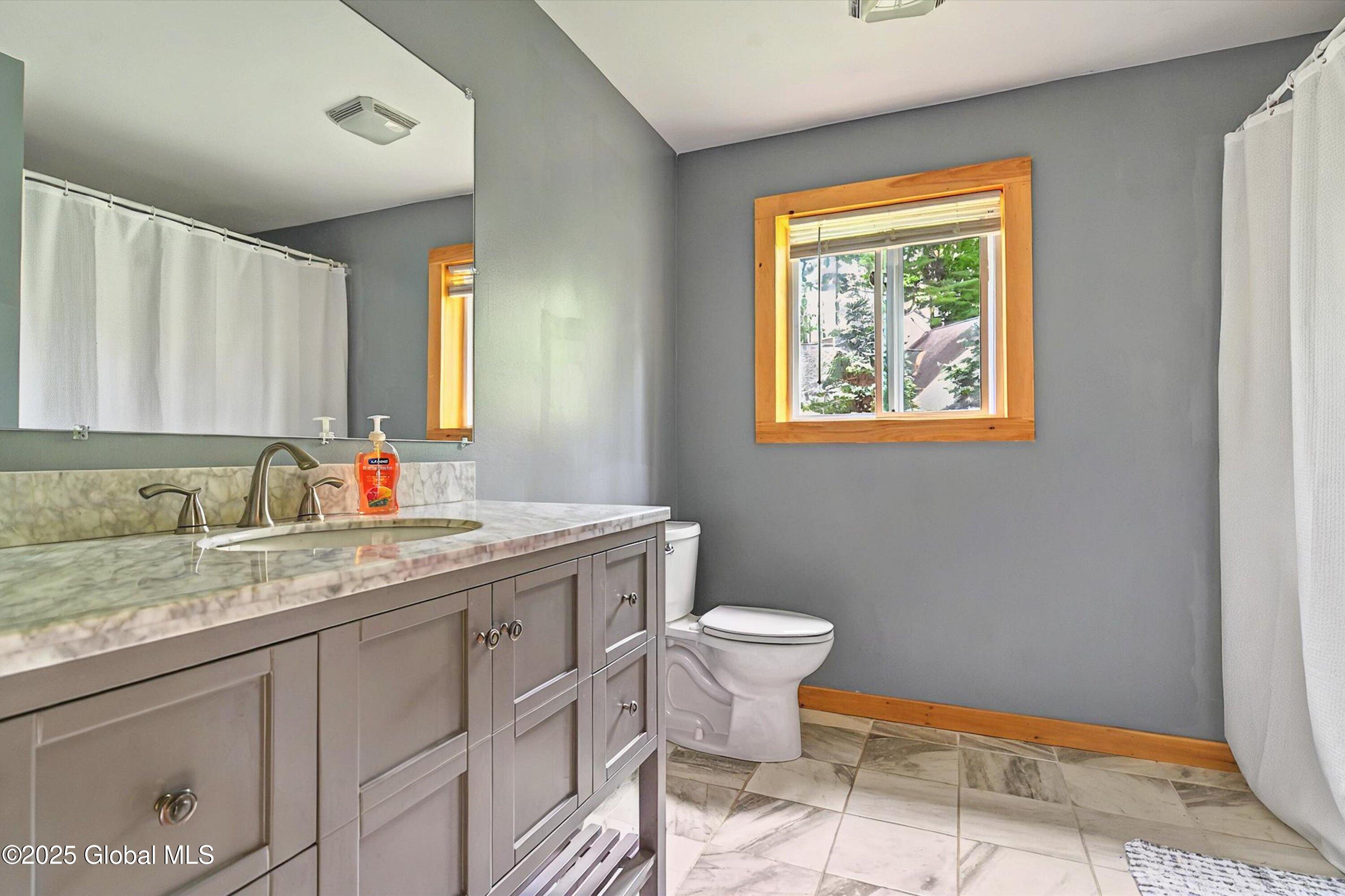 18 Kitchell Lane, Queensbury, New York image 39