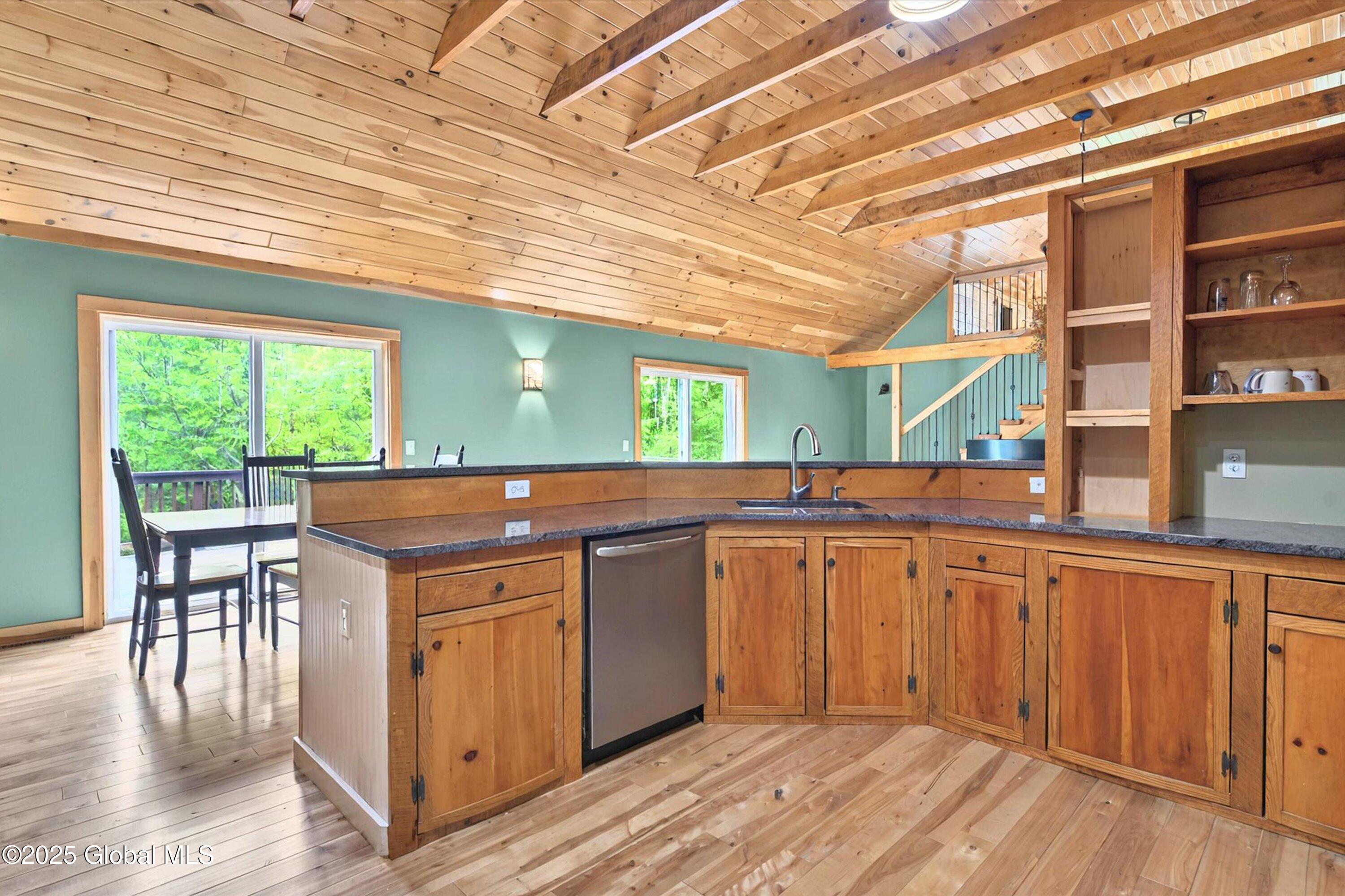 18 Kitchell Lane, Queensbury, New York image 16