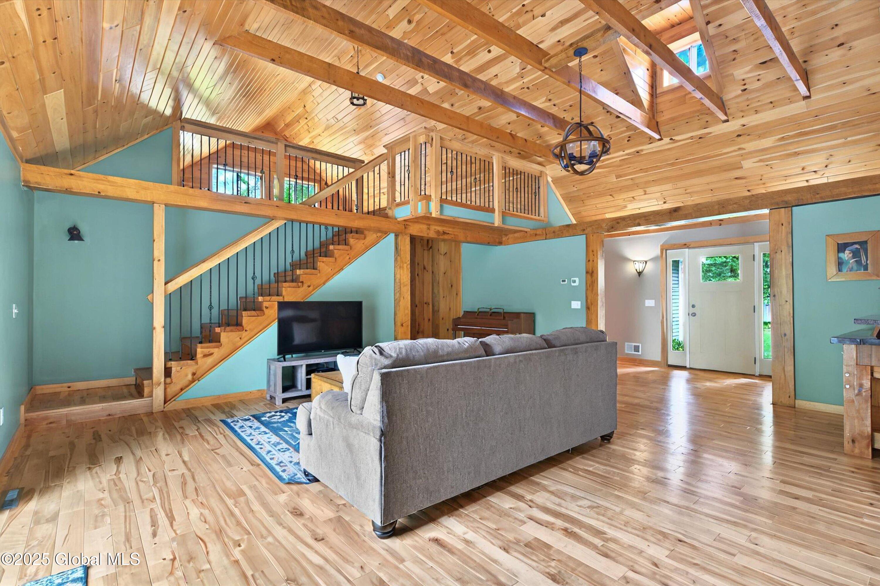 18 Kitchell Lane, Queensbury, New York image 6