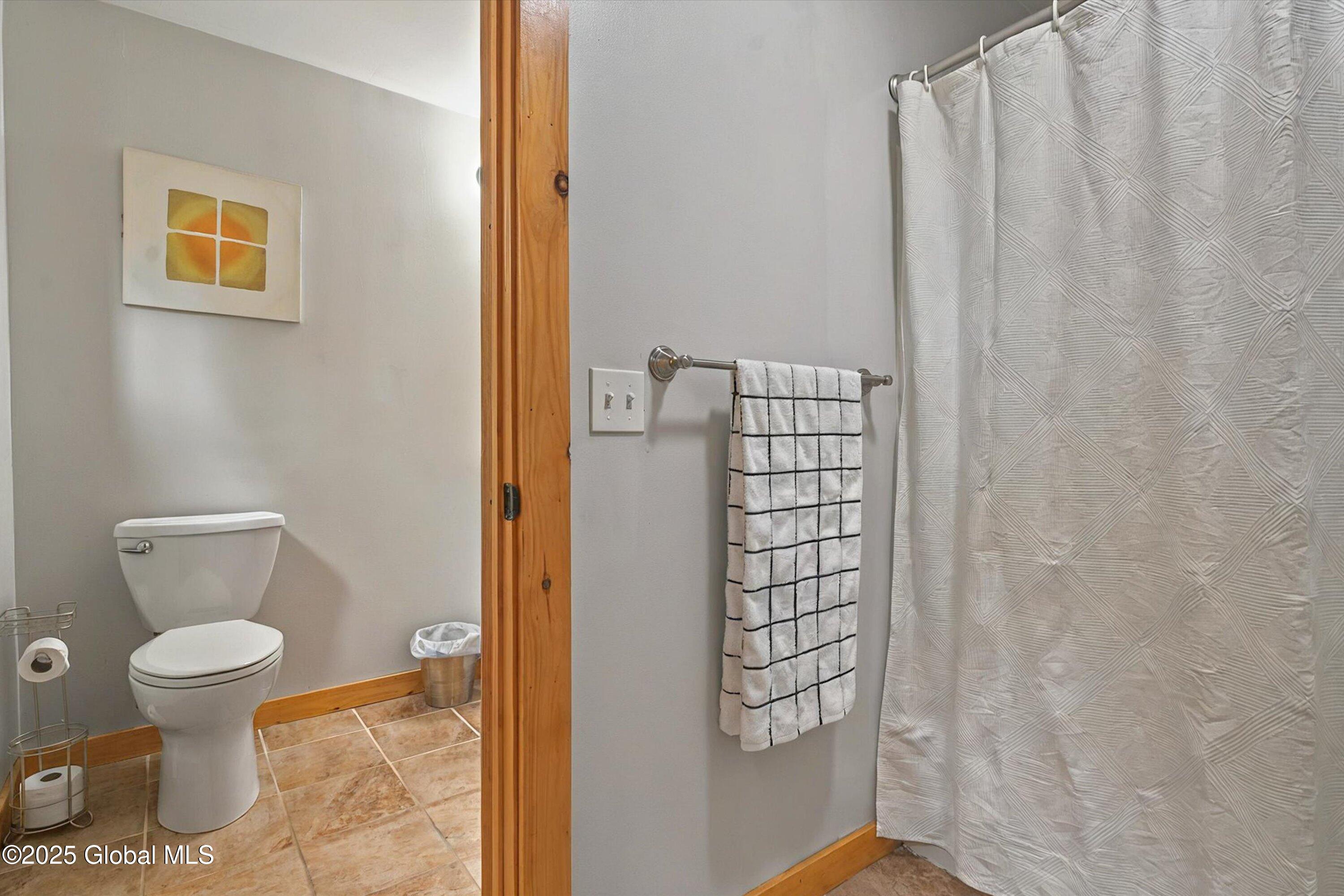 18 Kitchell Lane, Queensbury, New York image 33