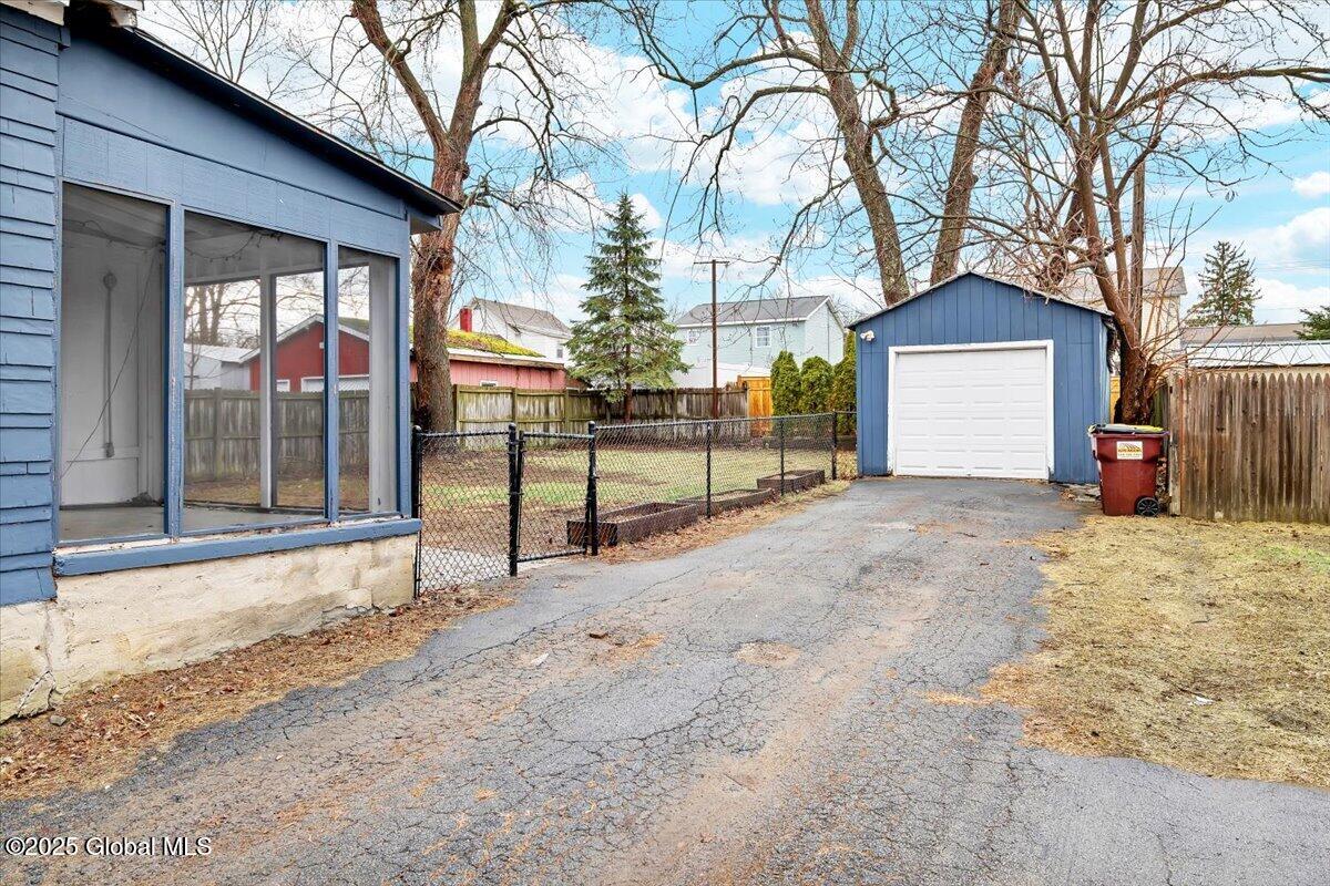 21 Woodard Street, Glens Falls, New York image 35