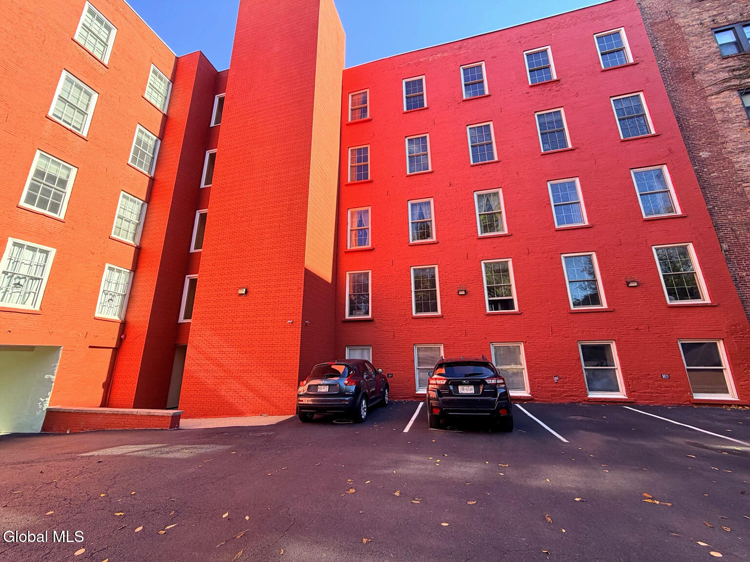 270 Hudson Avenue # 104