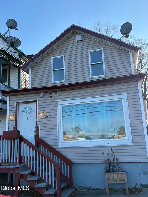 Photo of 246 Duane Avenue, Schenectady, NY 12307 (MLS # 202529935)
