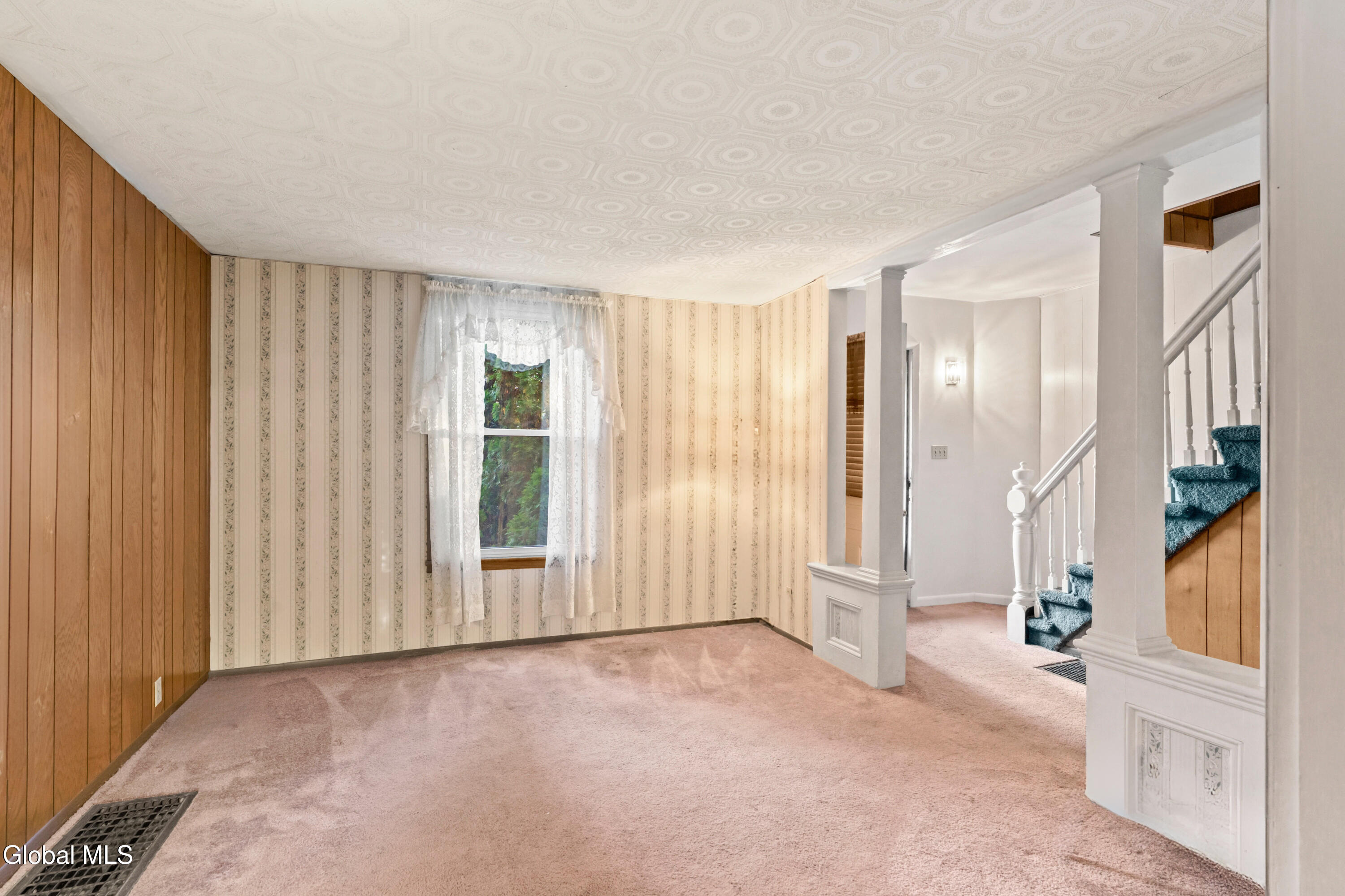 1925 Avenue B