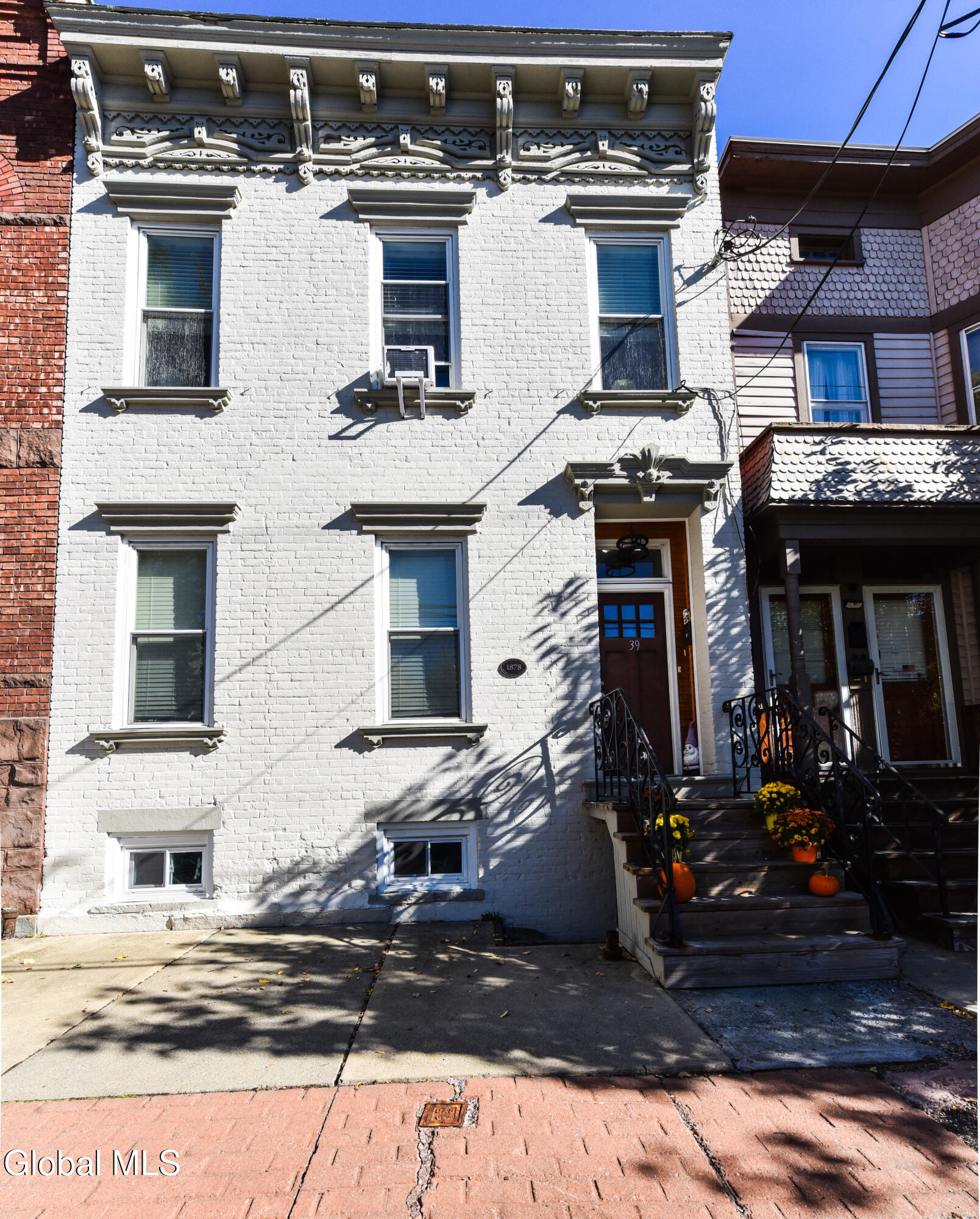 39 Irving Street