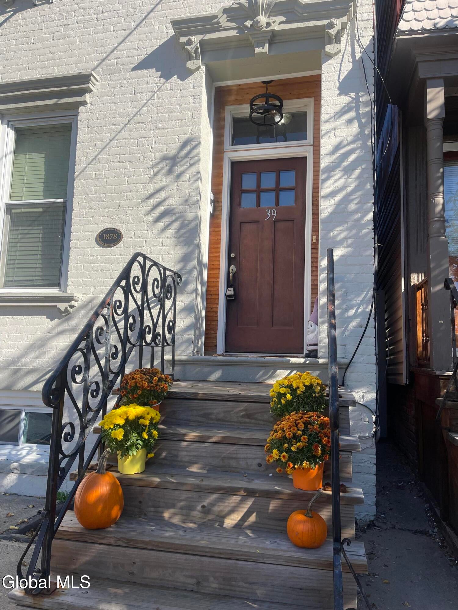 39 Irving Street