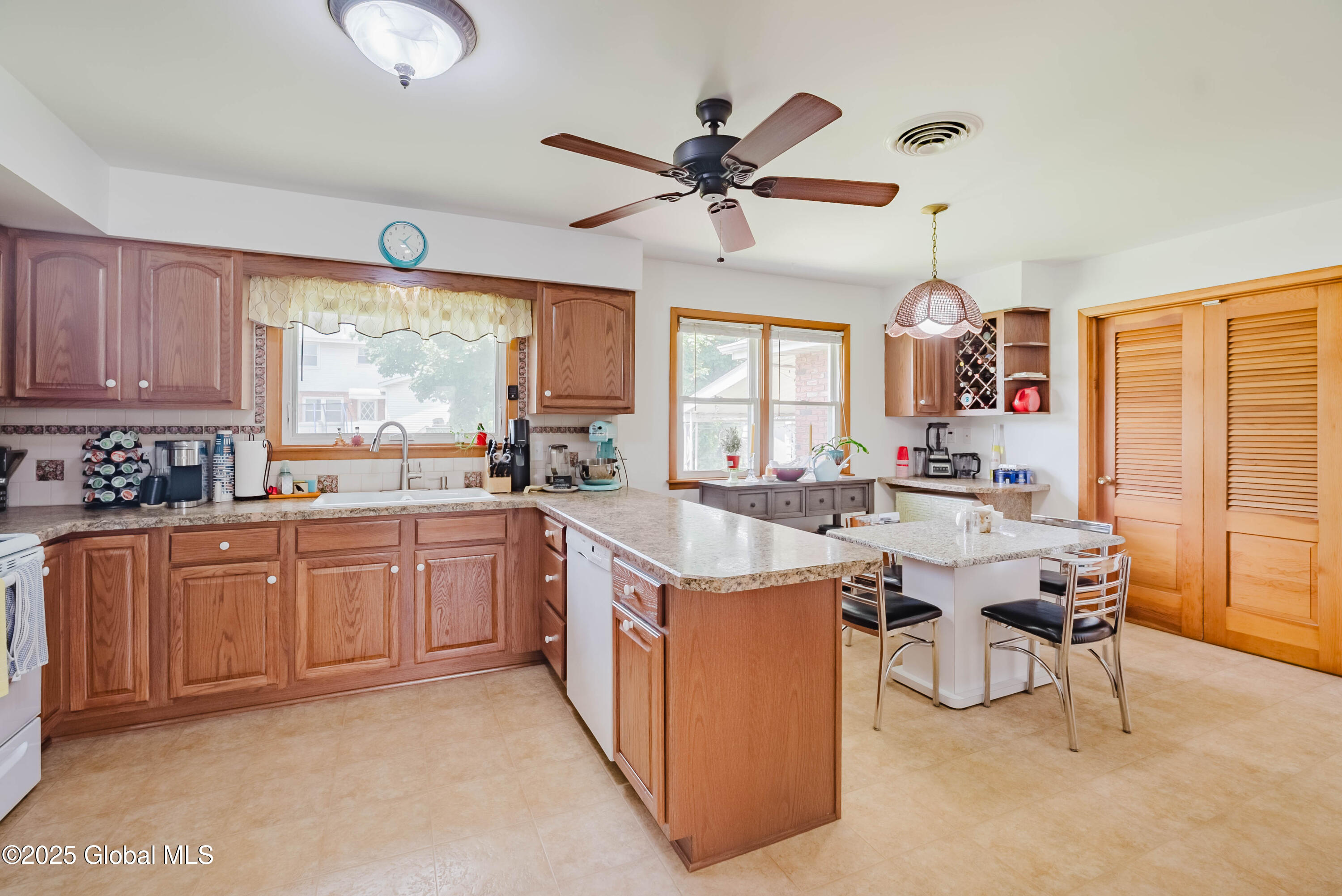 61 Ahl Avenue, Albany, New York image 7