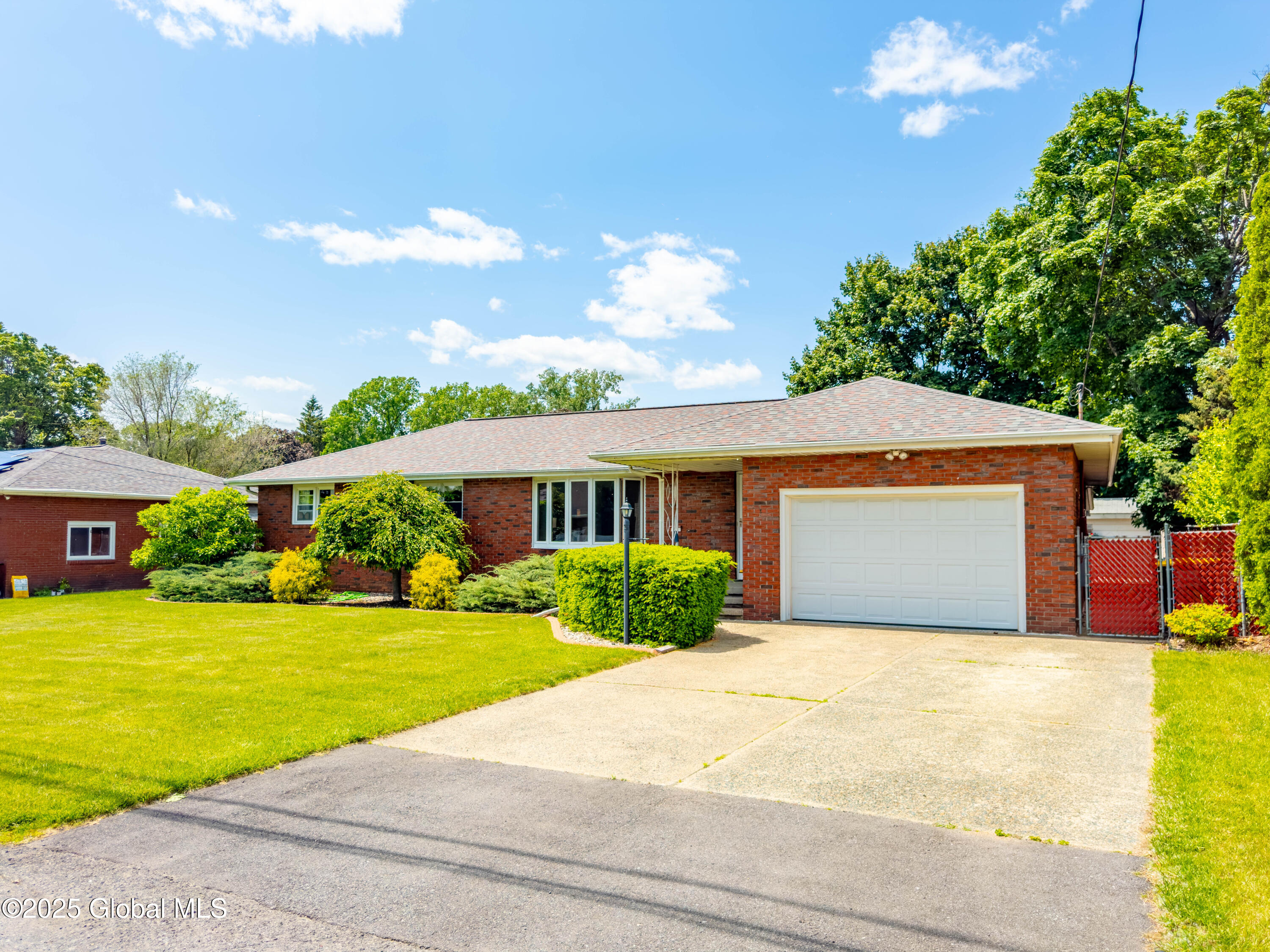 61 Ahl Avenue, Albany, New York image 1