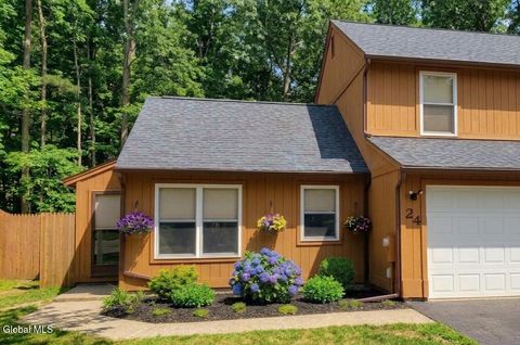 Photo of 24 Arrow Wood Place, Malta, NY 12020 (MLS # 202617336)