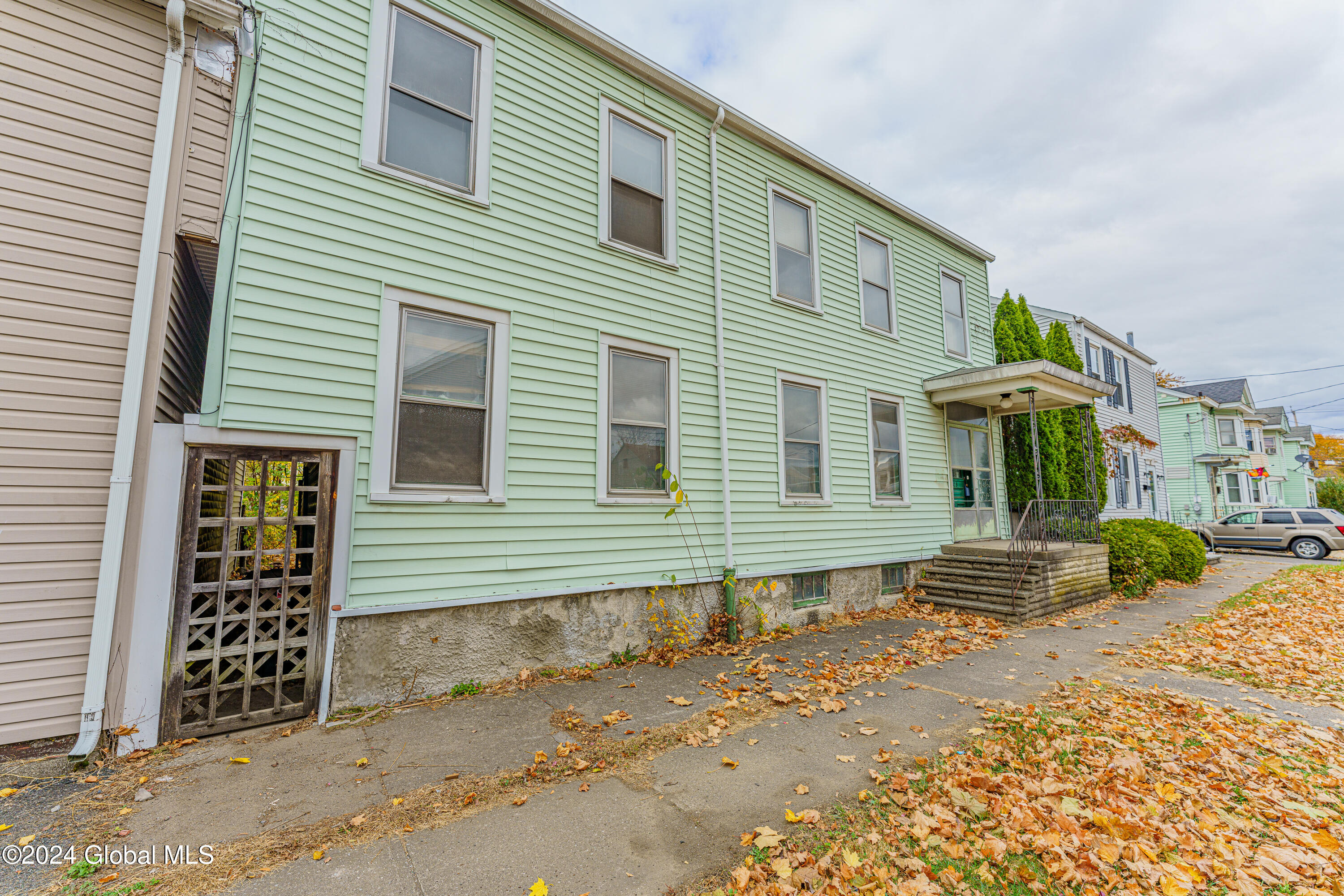 429 1st Avenue, Watervliet, New York image 3