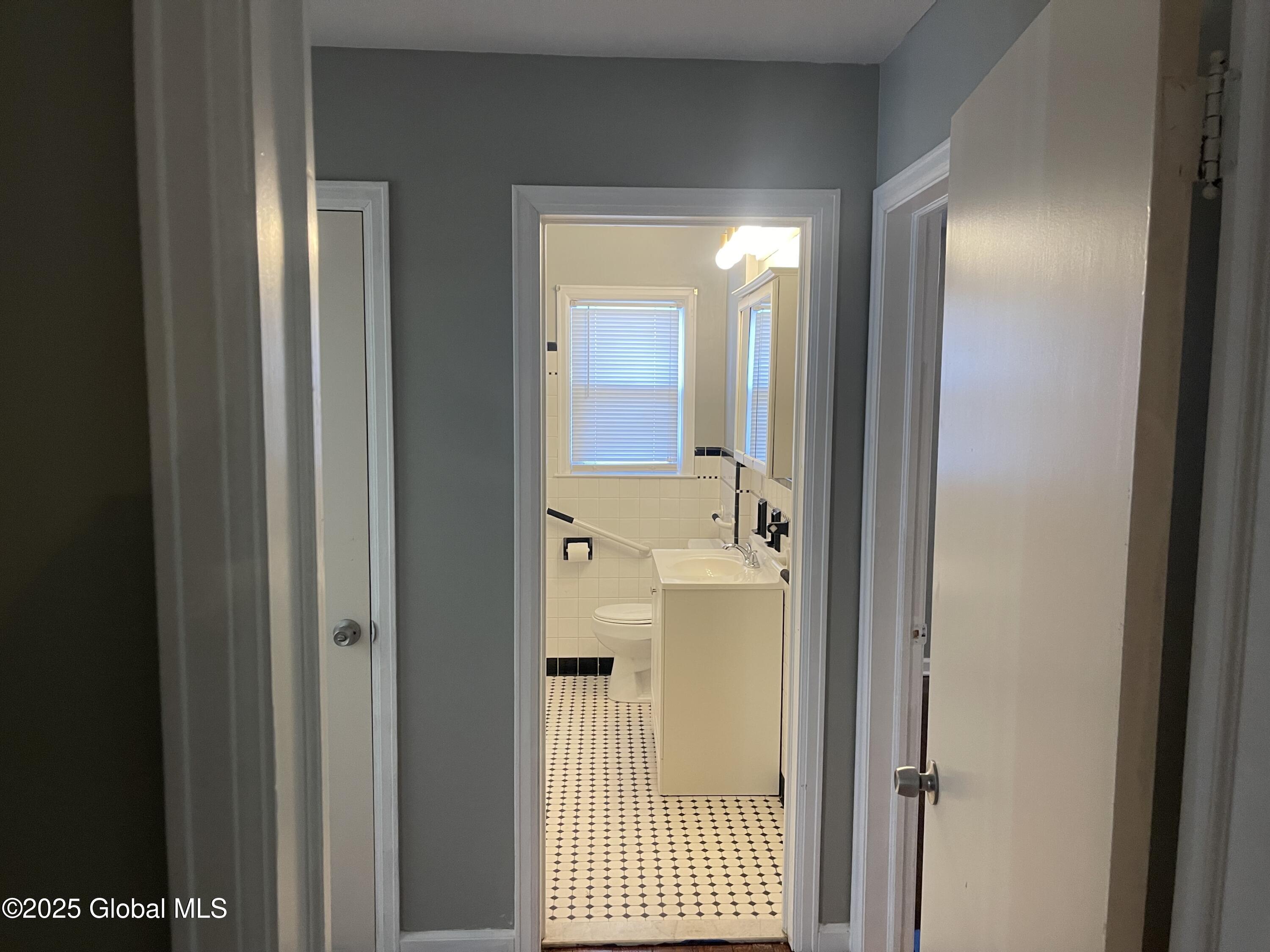 1237 Sumner Avenue, Schenectady, New York image 16