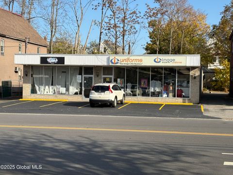 Photo of 1619 Eastern Parkway, Schenectady, NY 12309 (MLS # 202513078)