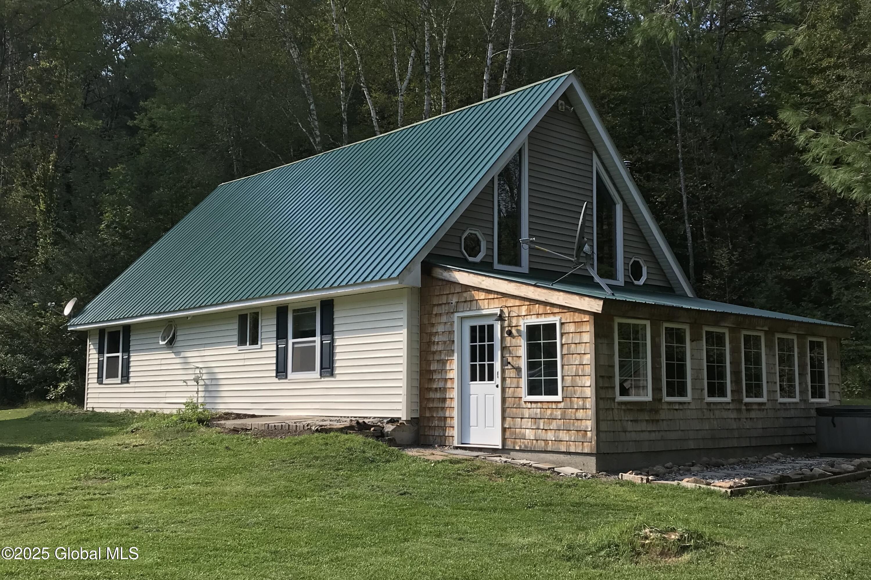 484 Breed Hill Road, Crown Point, New York image 1