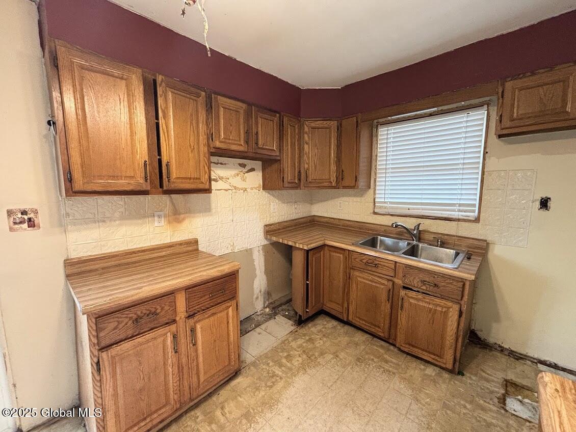 11 Luella Road, Latham, New York image 5