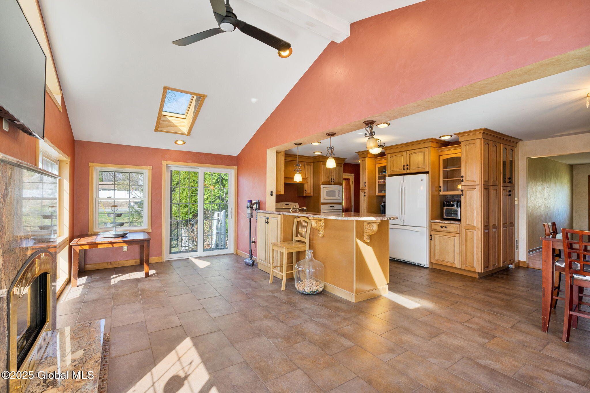 532 Boght Road, Cohoes, New York image 9
