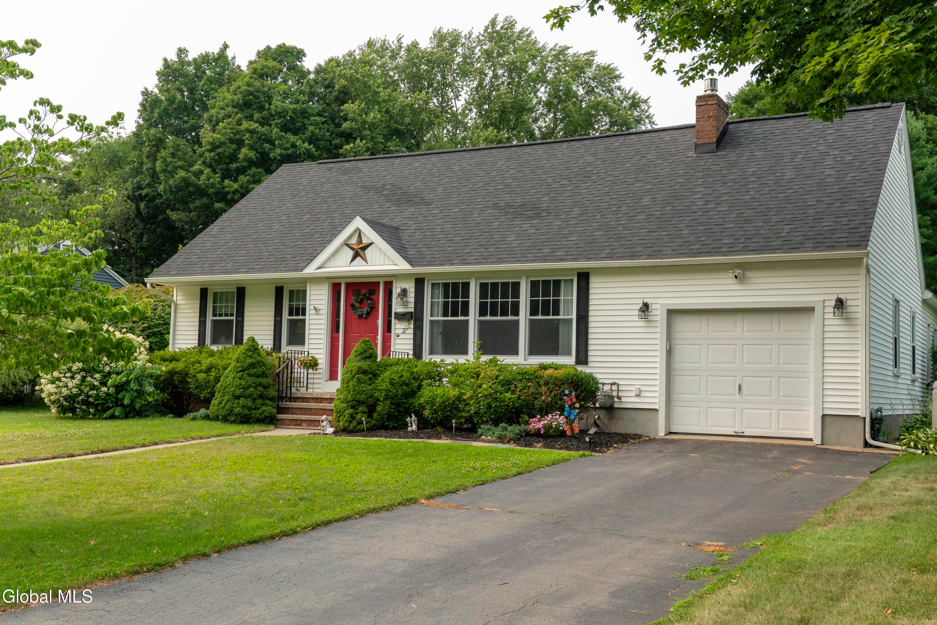 27 Pershing Road