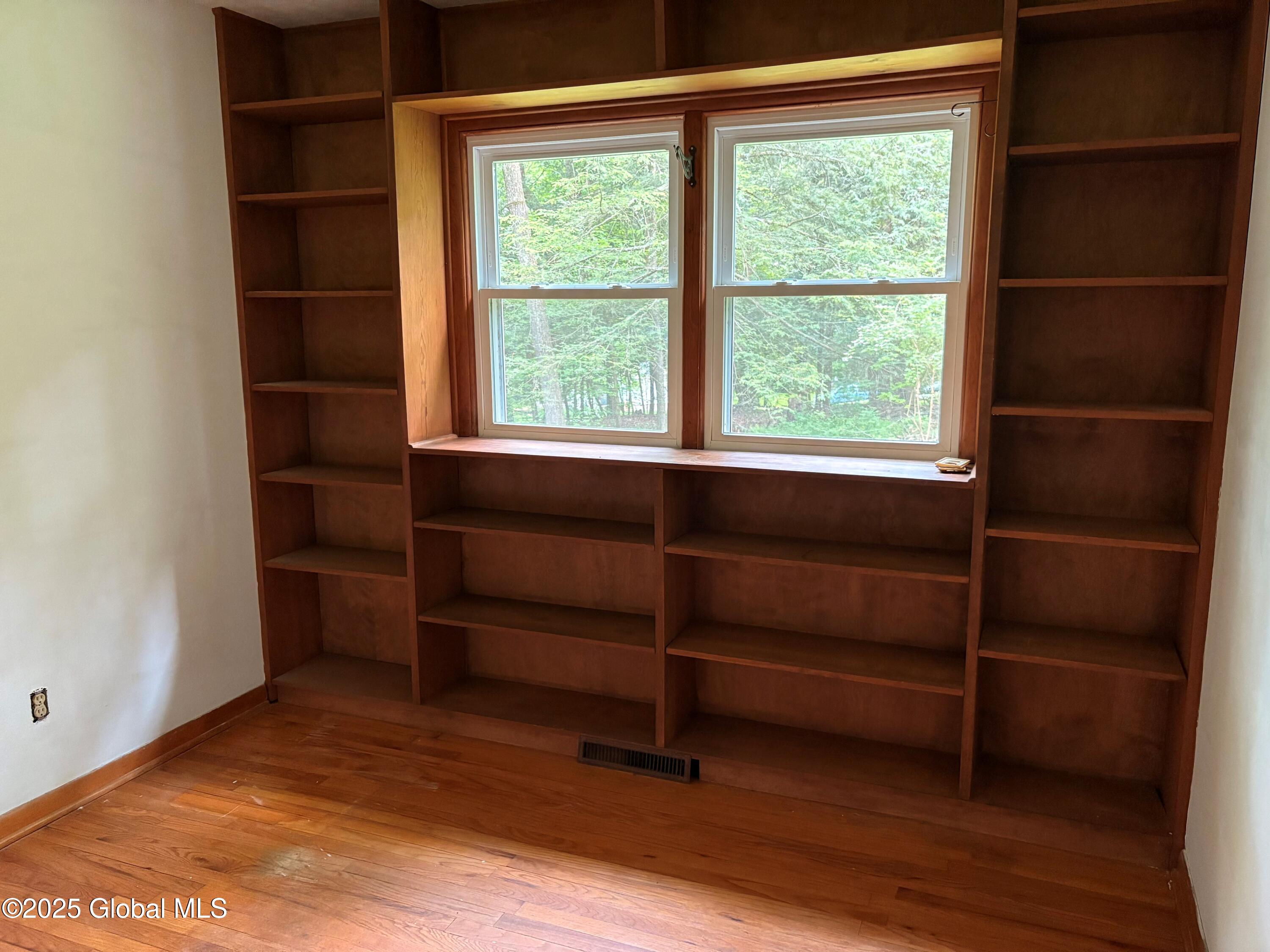 8 Lee Avenue, Rexford, New York image 14