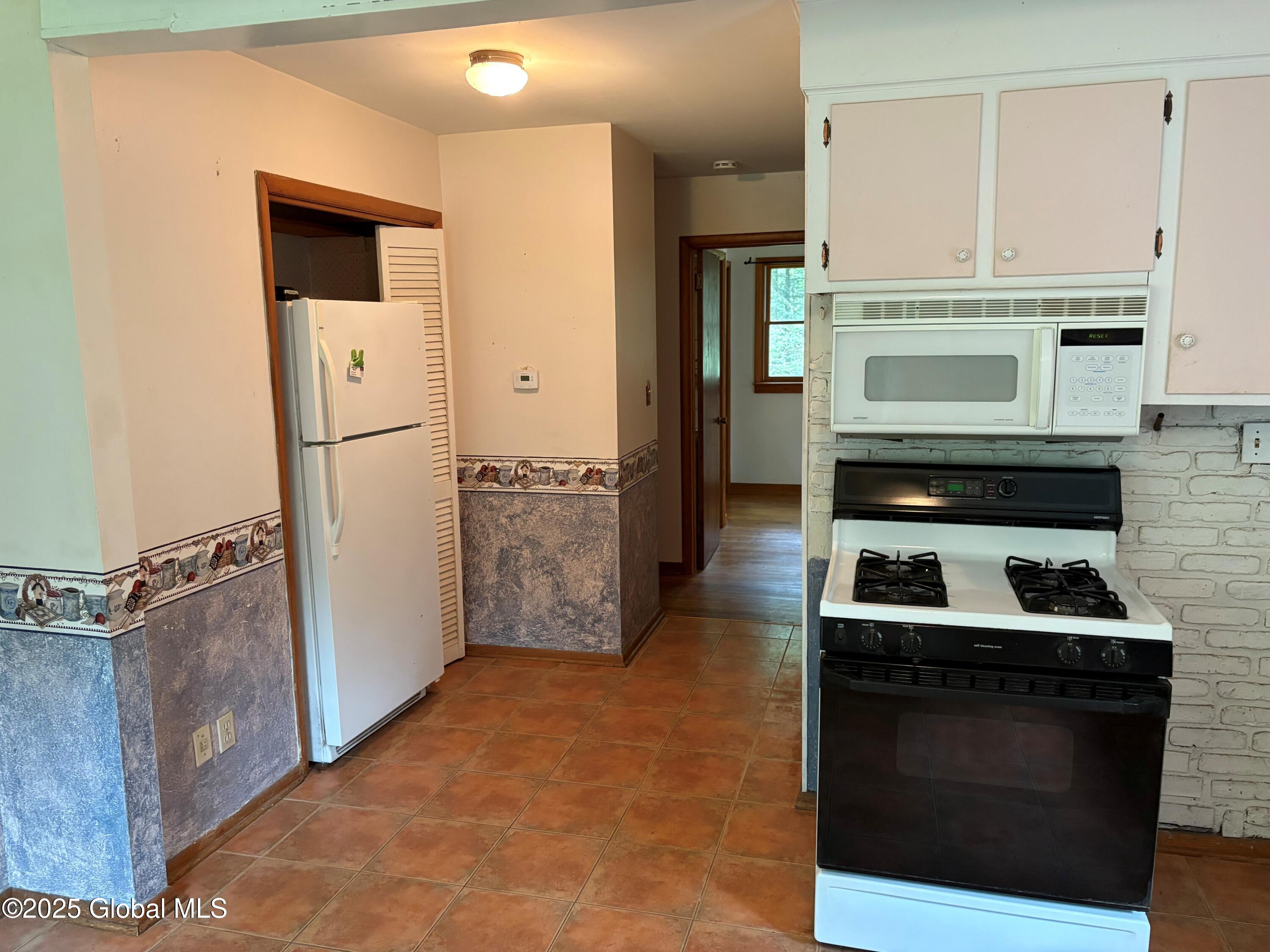 8 Lee Avenue, Rexford, New York image 8