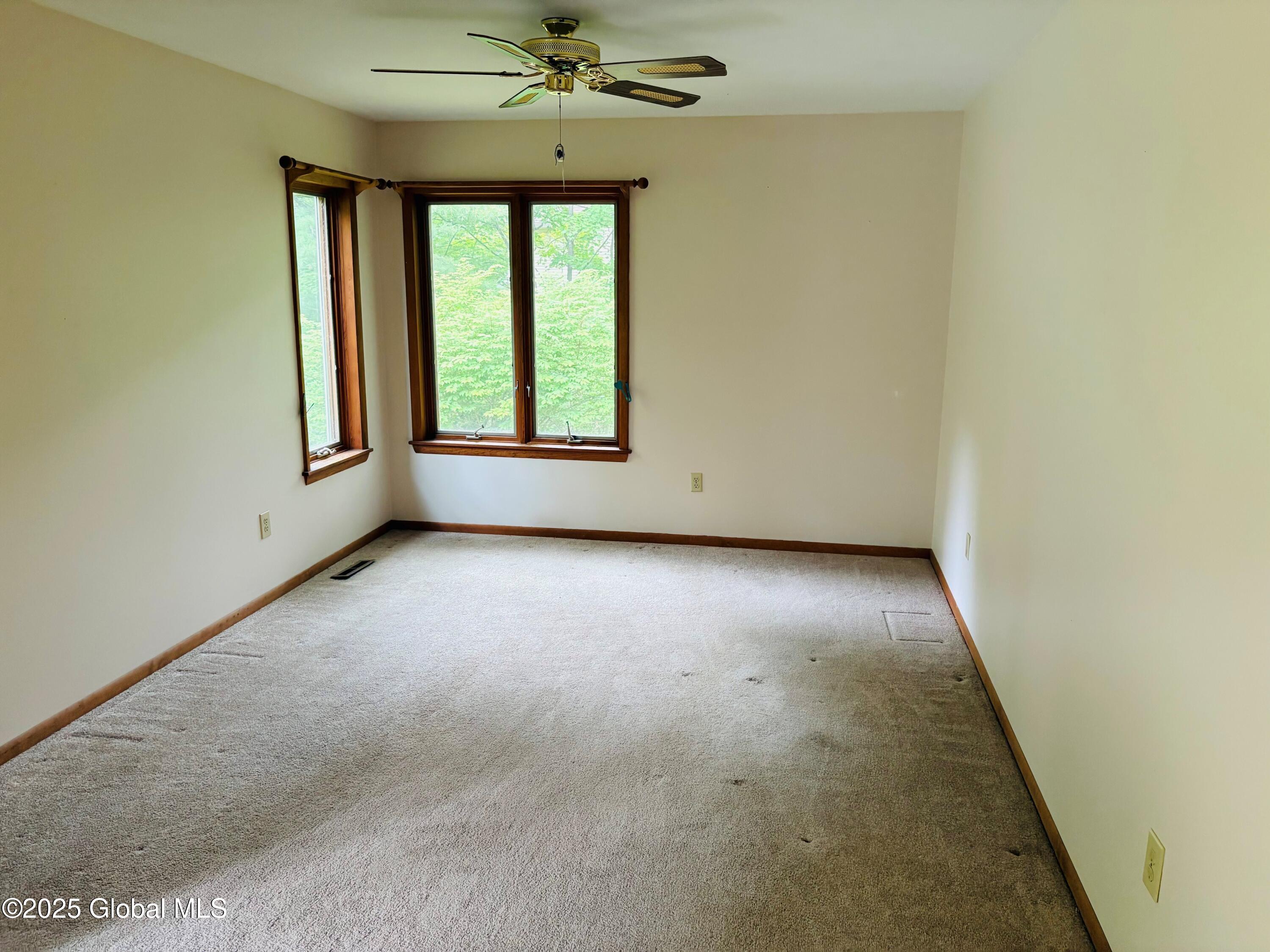 8 Lee Avenue, Rexford, New York image 11