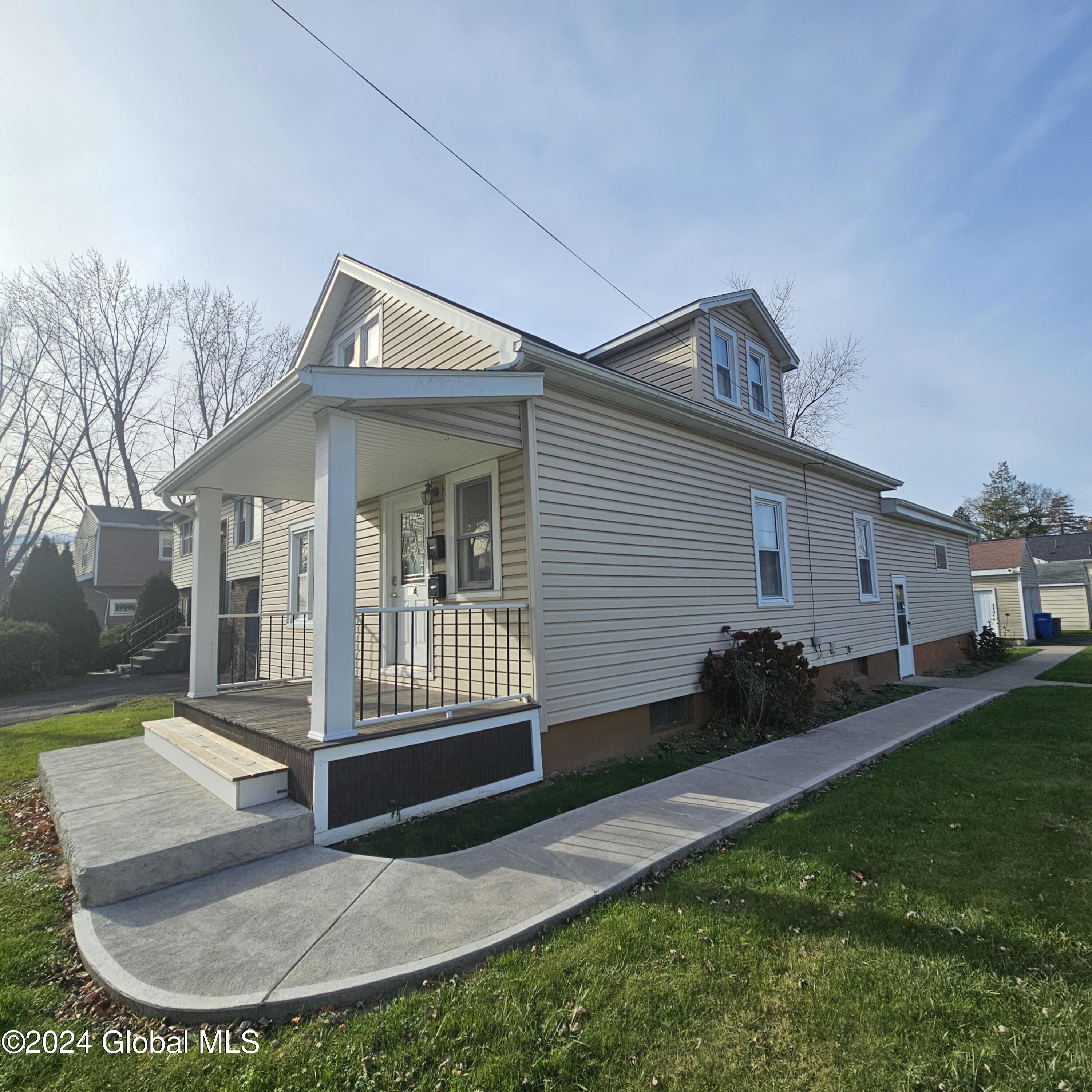 138 Russell Road, Albany, New York image 1