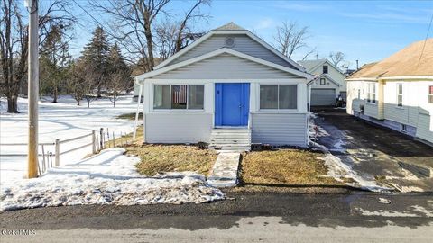 Homes For Sale - 9 Elmhurst Avenue<br/> Colonie, NY 12205