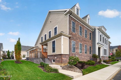 Photo of 5 Cambridge Way, Latham, NY 12110 (MLS # 202626627)